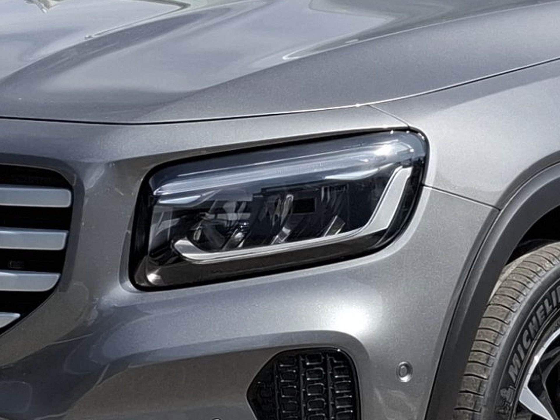 Mercedes-Benz GLB GLB 180 d Auto — photo 4
