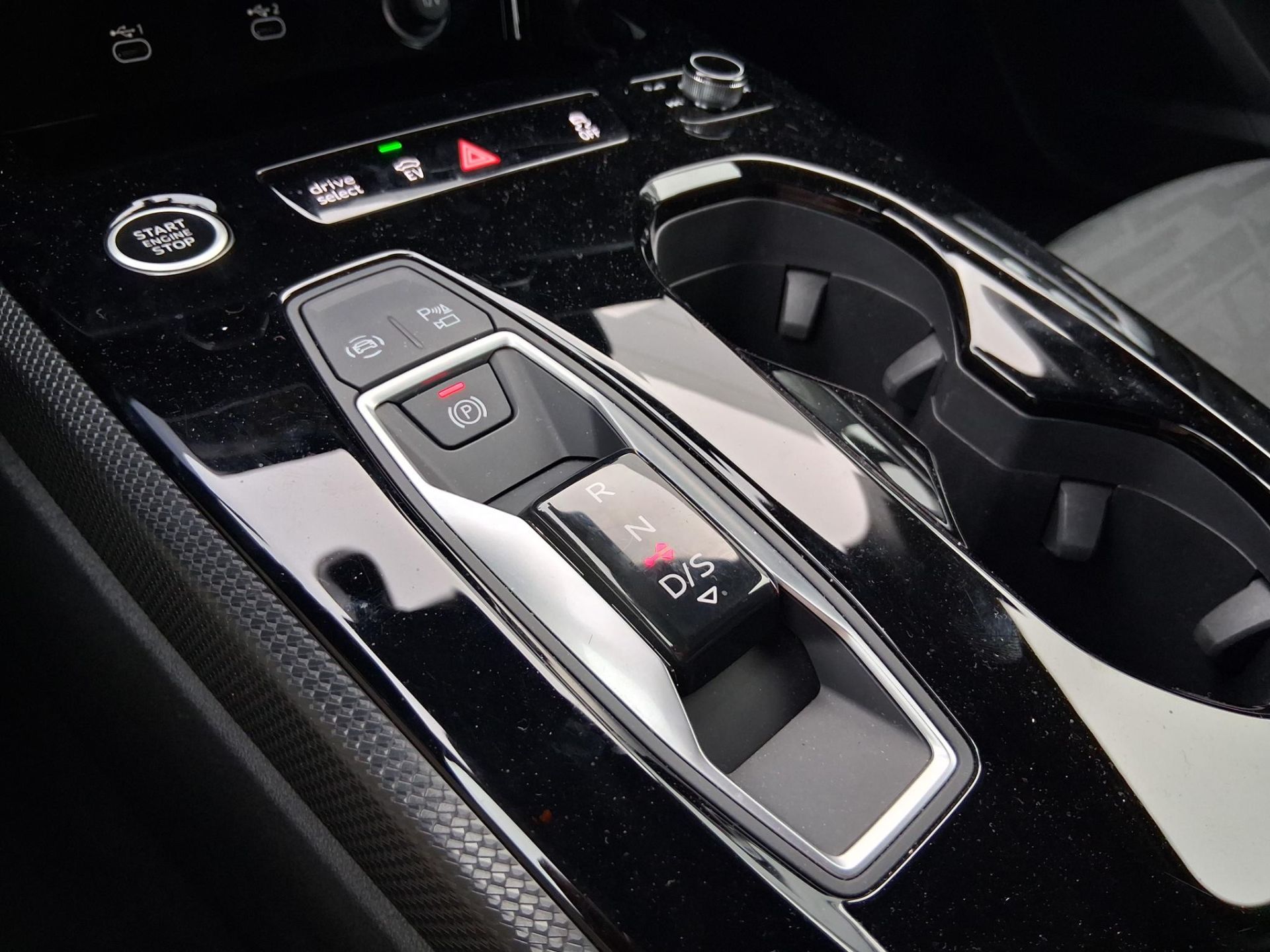 Audi A5 e-hybrid quattro 220 kW Avant — photo 4