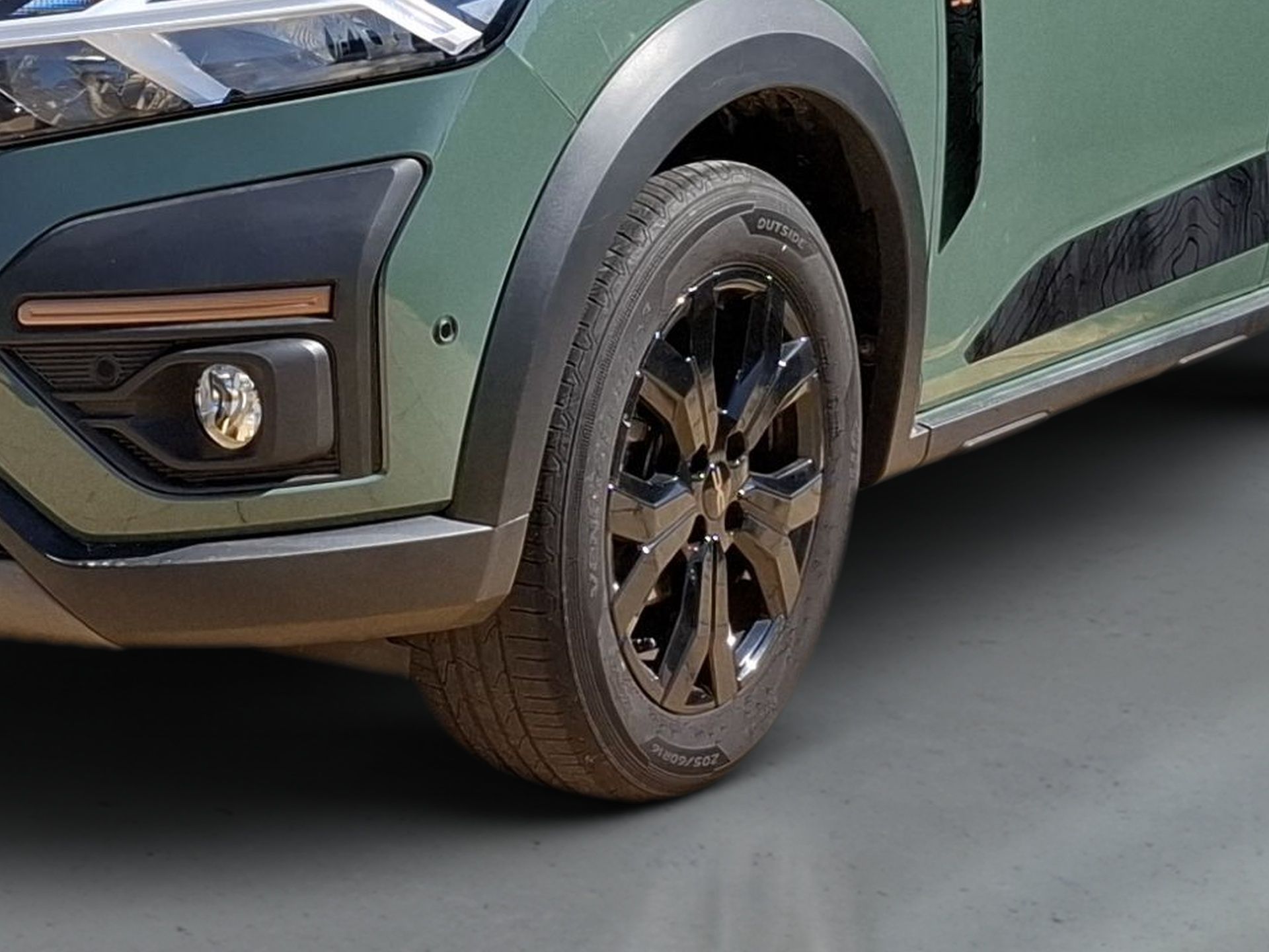 Dacia Sandero ECO-G 100 Bi-Fuel Stepway Extreme+ — photo 2