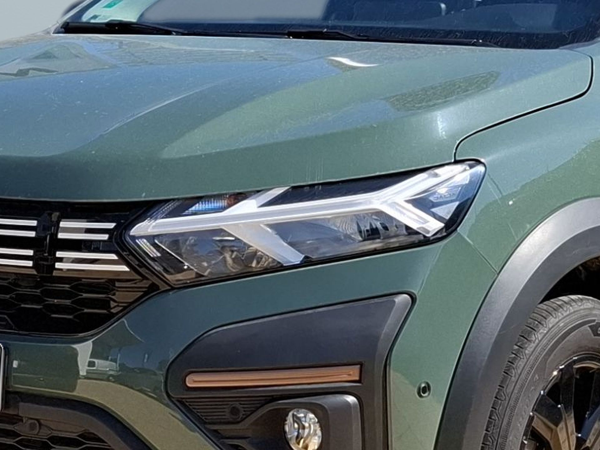 Dacia Sandero ECO-G 100 Bi-Fuel Stepway Extreme+ — photo 3