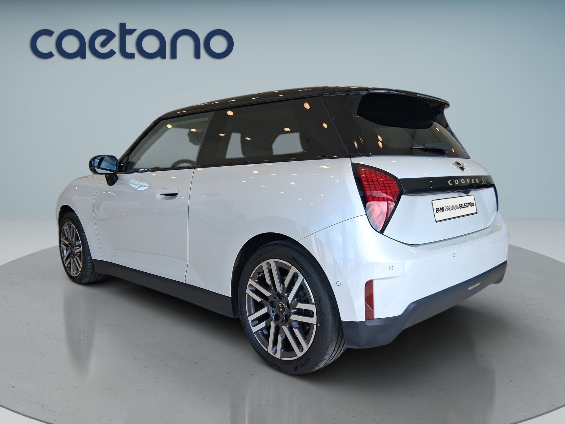 MINI Cooper SE — photo 3