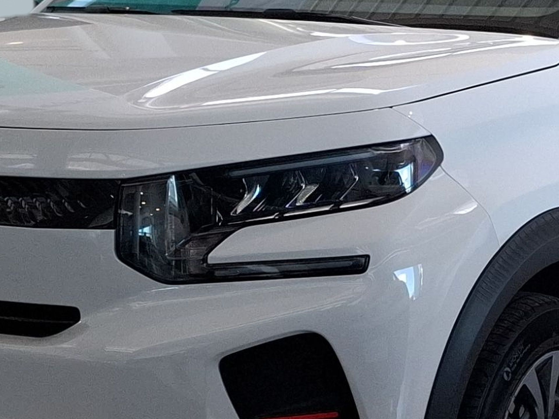 Citroën C3 1.2 Turbo 100 CVM6 MAX — photo 2
