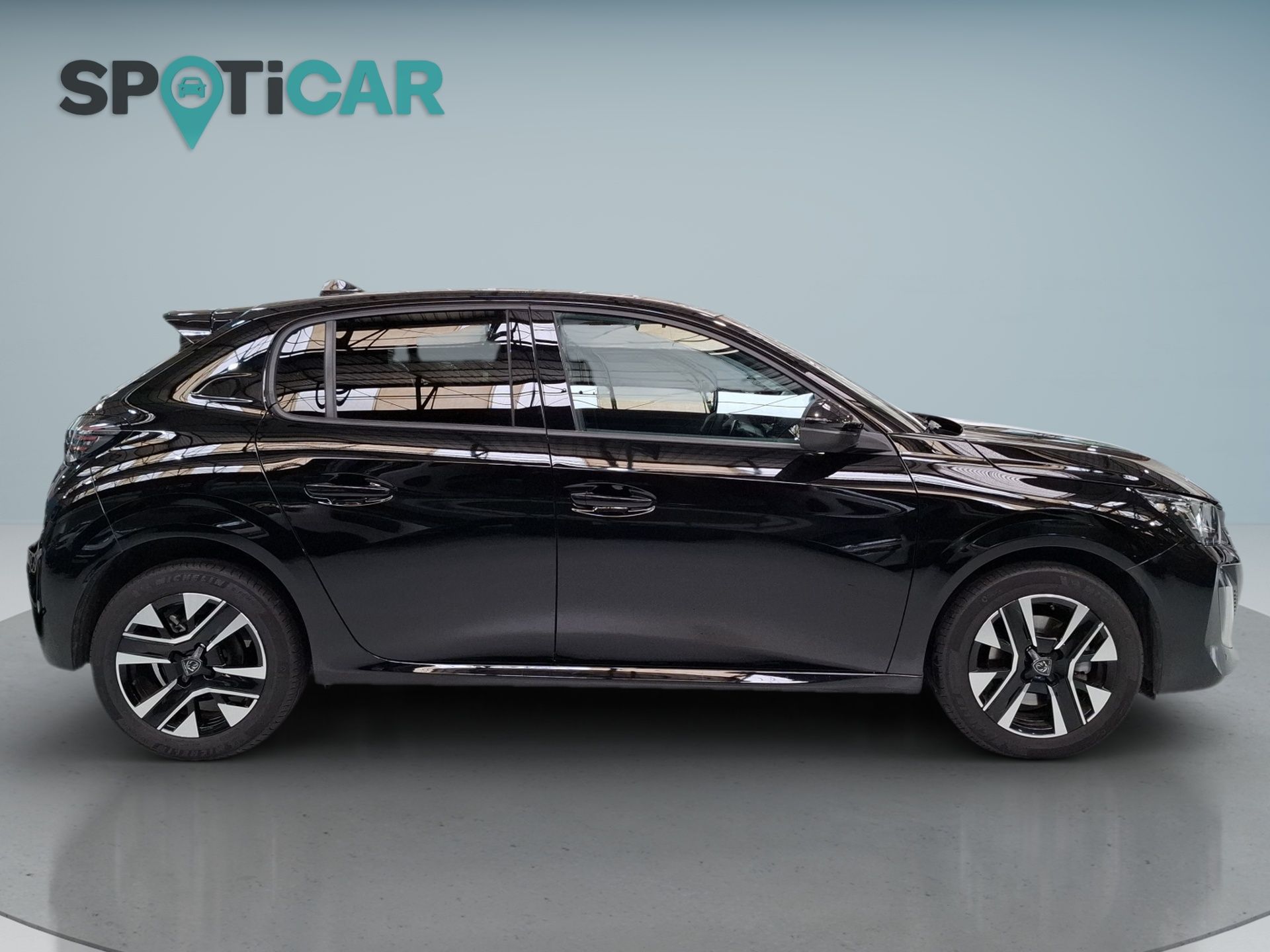 Peugeot 208 Hybrid 100 e-DCS6 Allure — photo 4