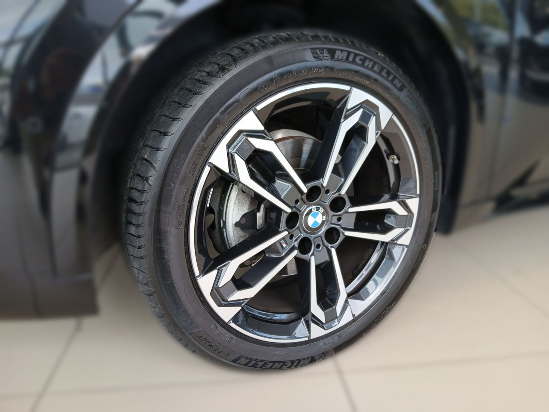 BMW X2 sDrive18d — photo 2