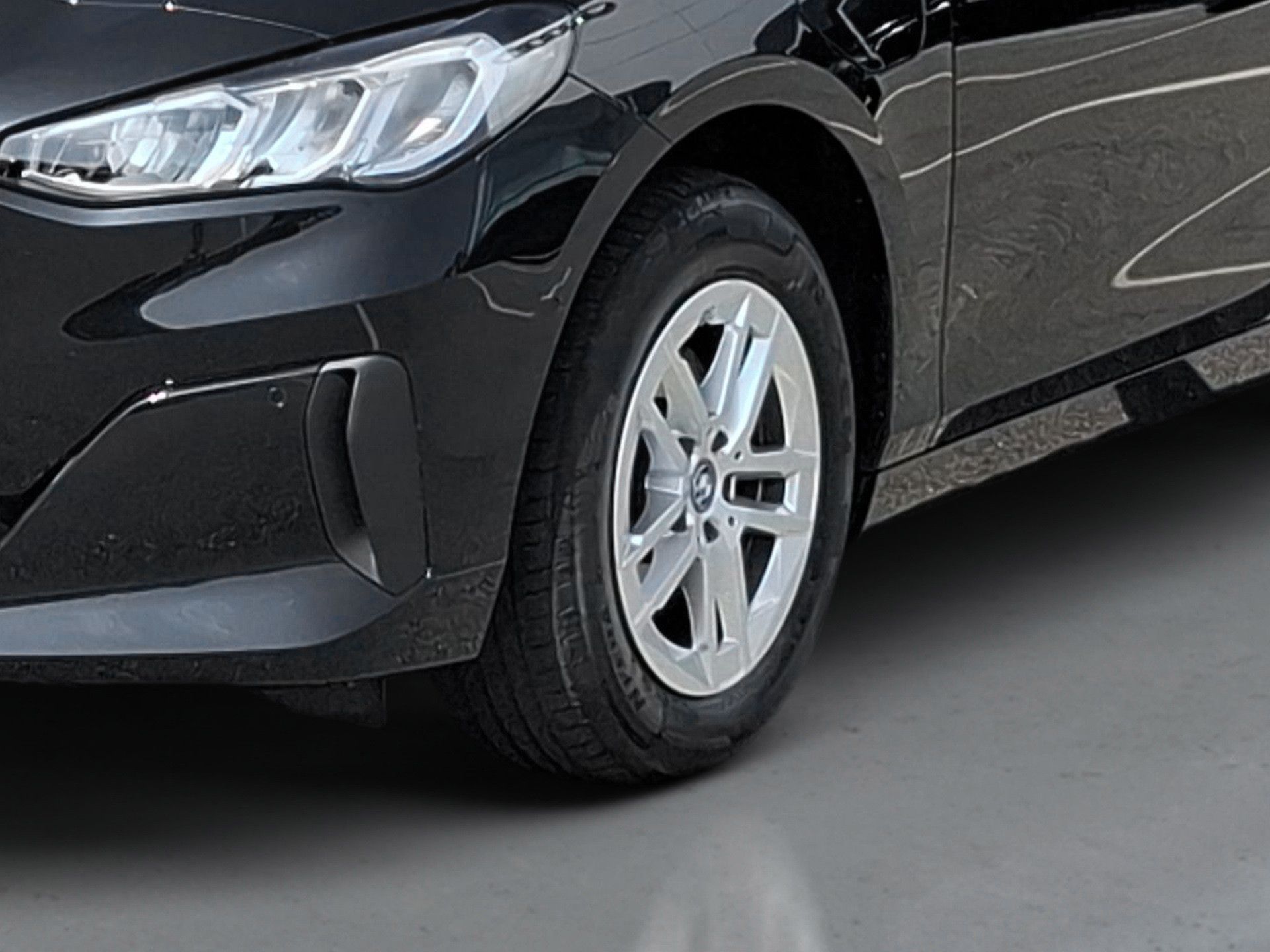 BMW Serie 2 Active Tourer 225e xDrive Auto — photo 3