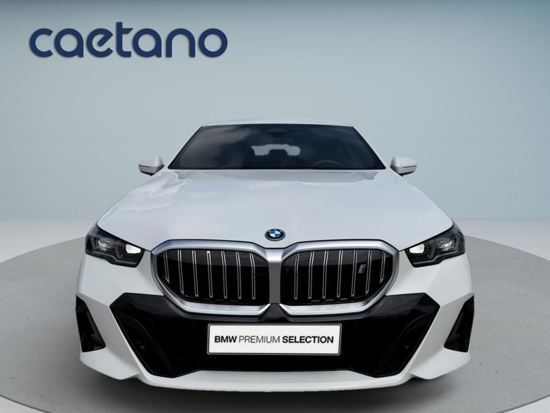 BMW i5 eDrive40 — photo 2