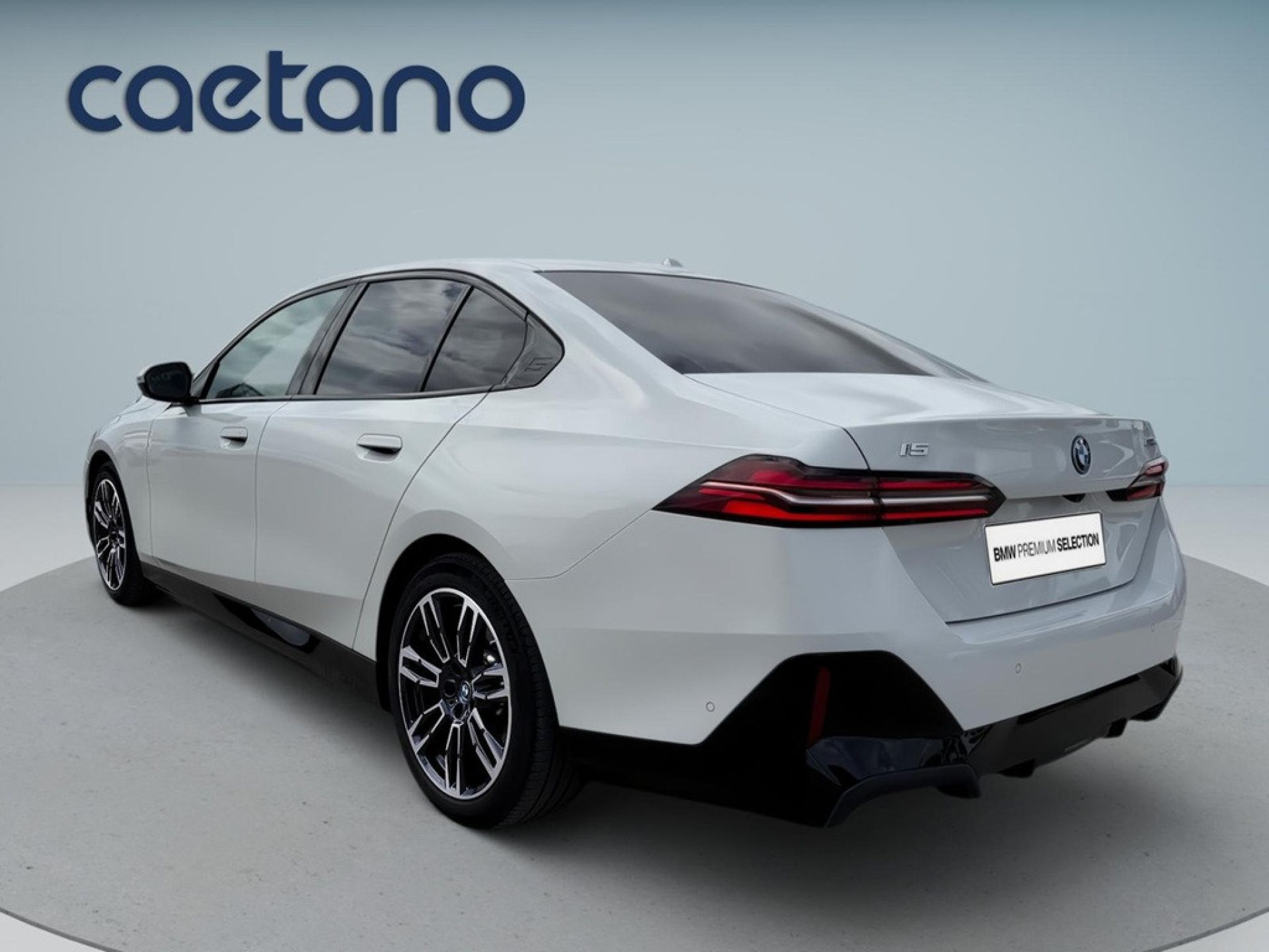 BMW i5 eDrive40 — photo 5
