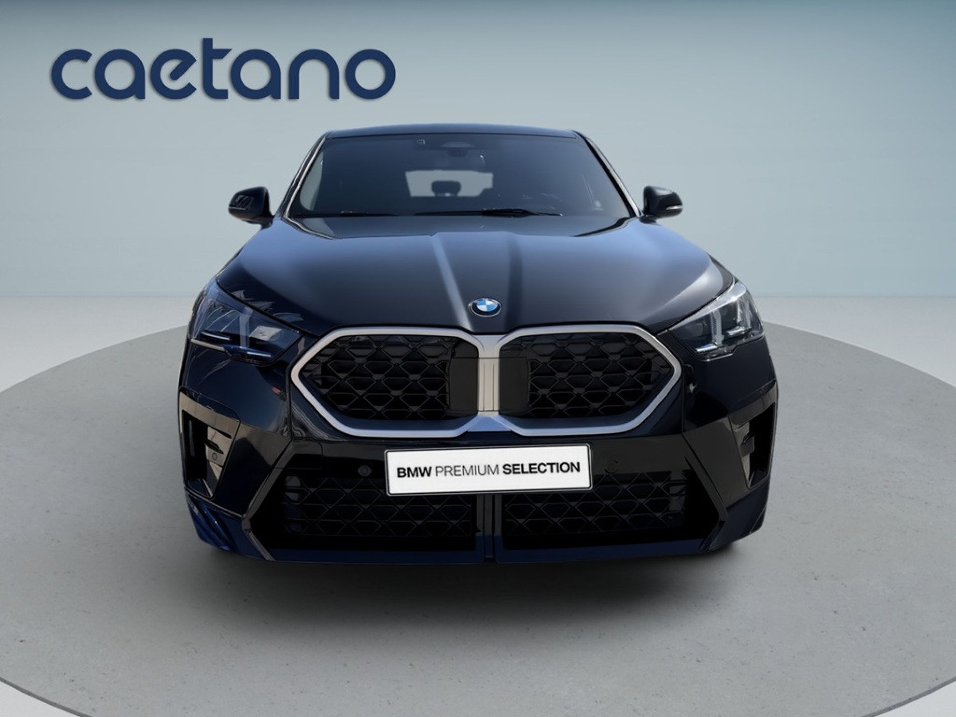 BMW X2 sDrive18d — photo 2