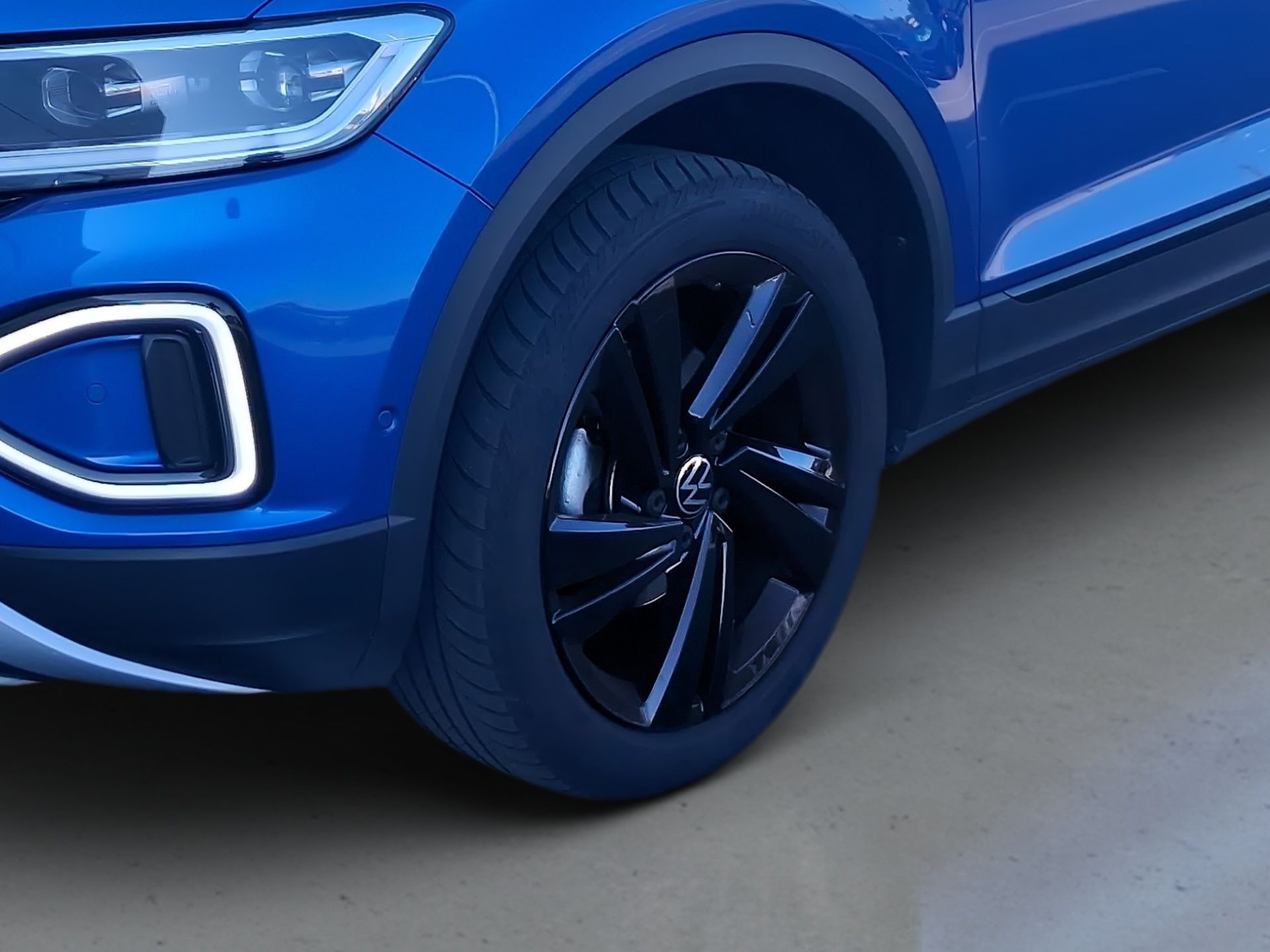 Volkswagen T-Roc 1.0 TSI 115cv BLACK STYLE — photo 2