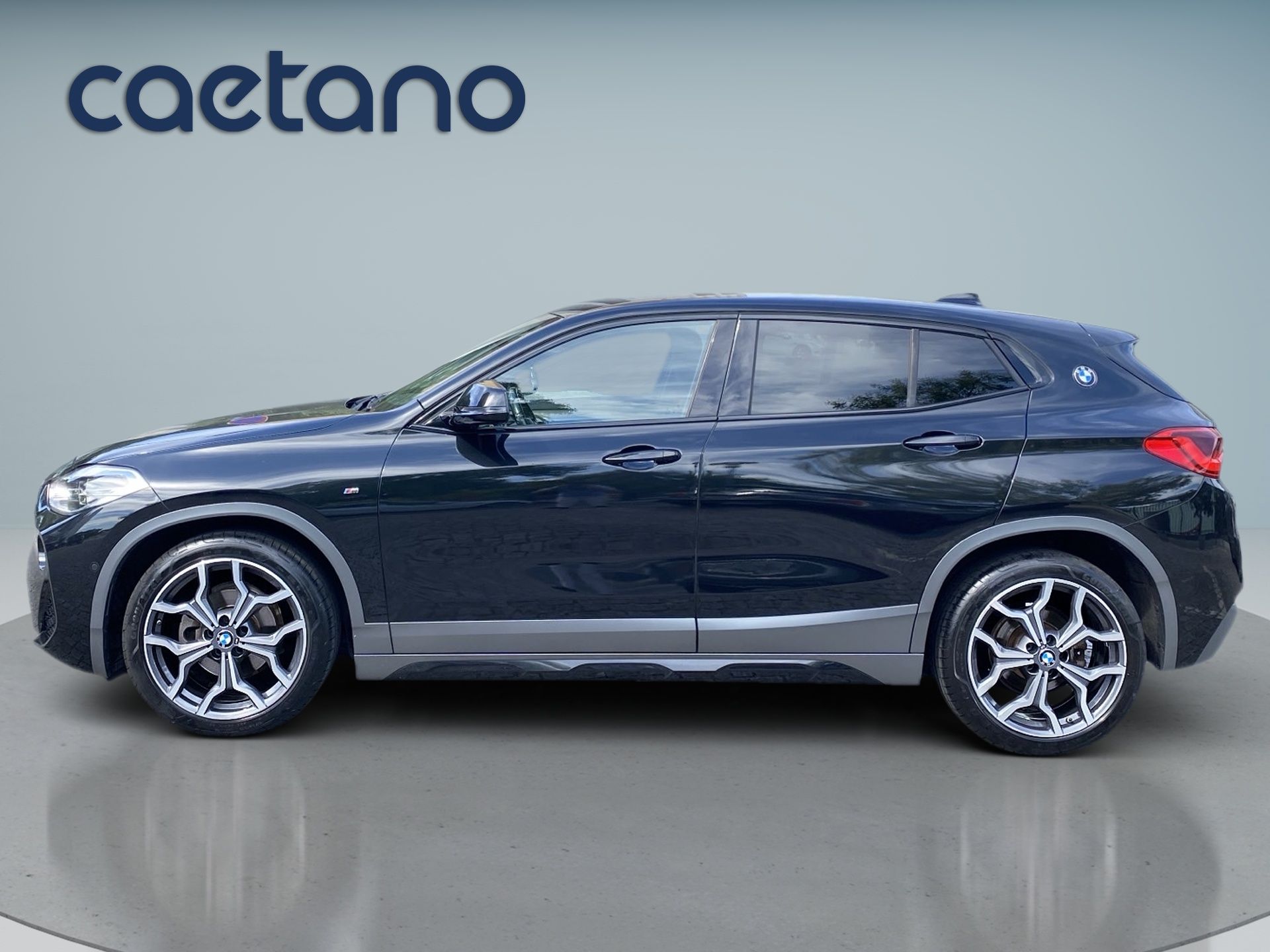 BMW X2 sDrive16d — photo 2