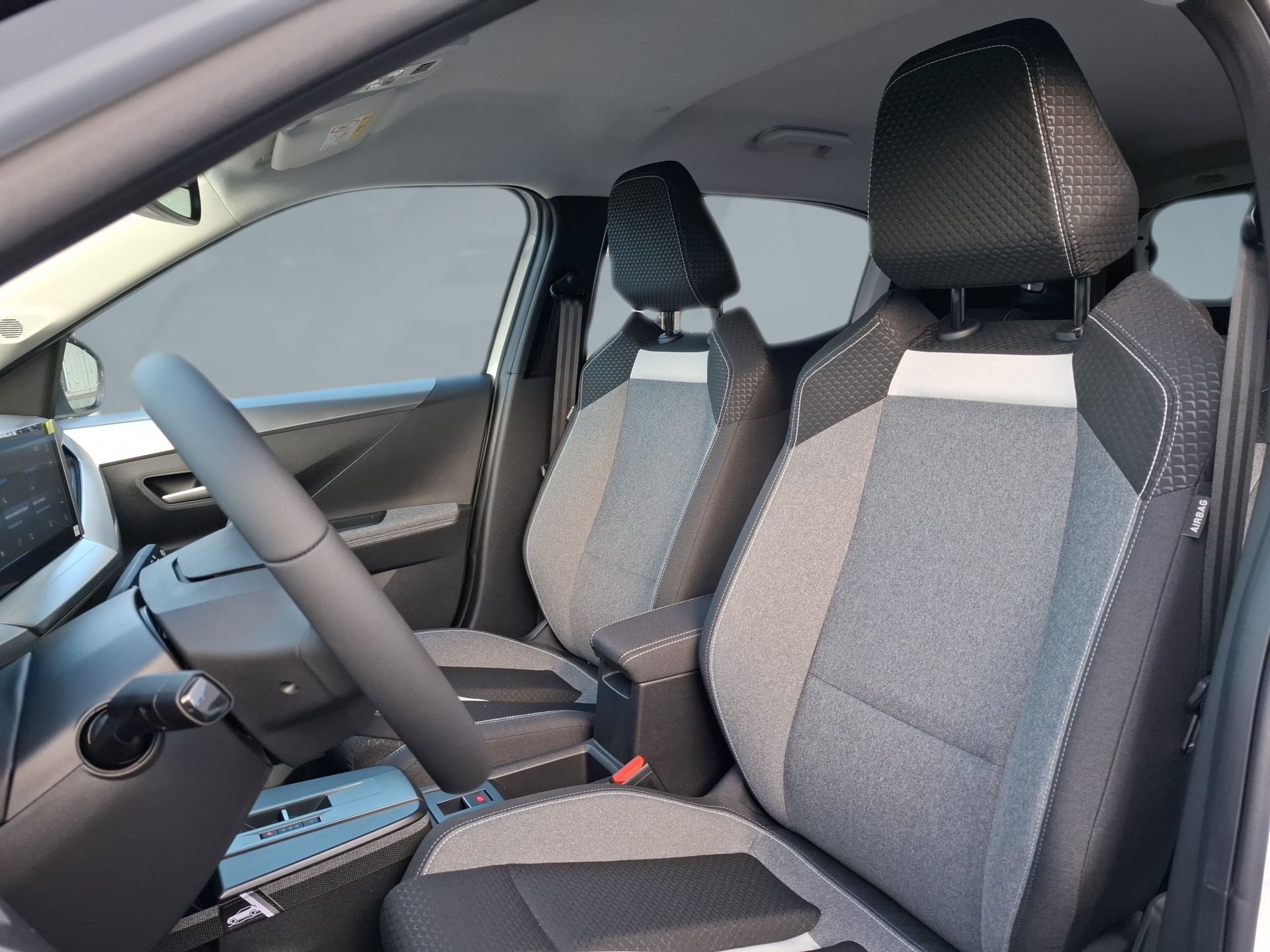 Opel Frontera Hybrid GS 1.2T 145cv CADC6 — photo 5