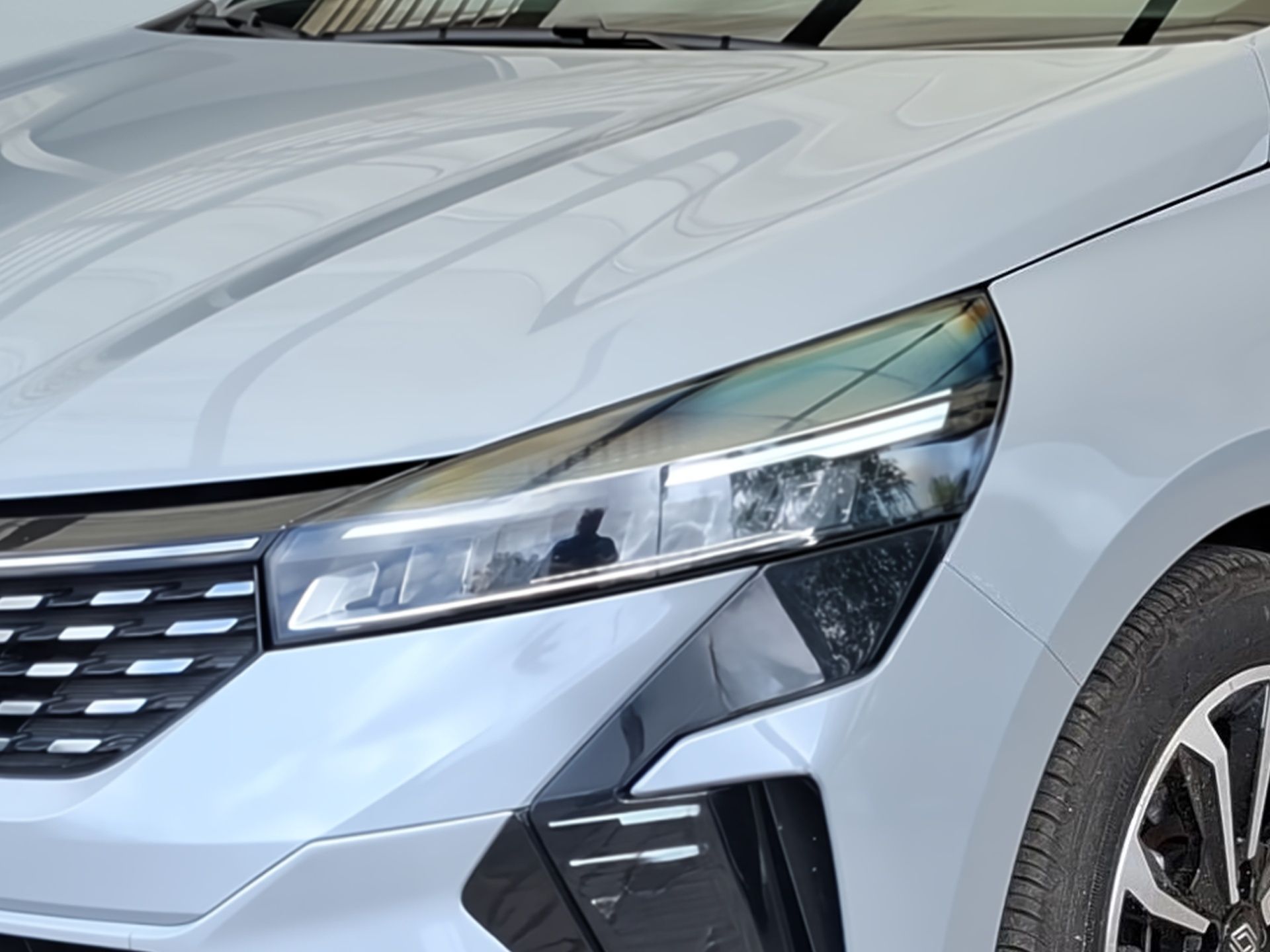 Renault Clio TCe 90 Techno — photo 3