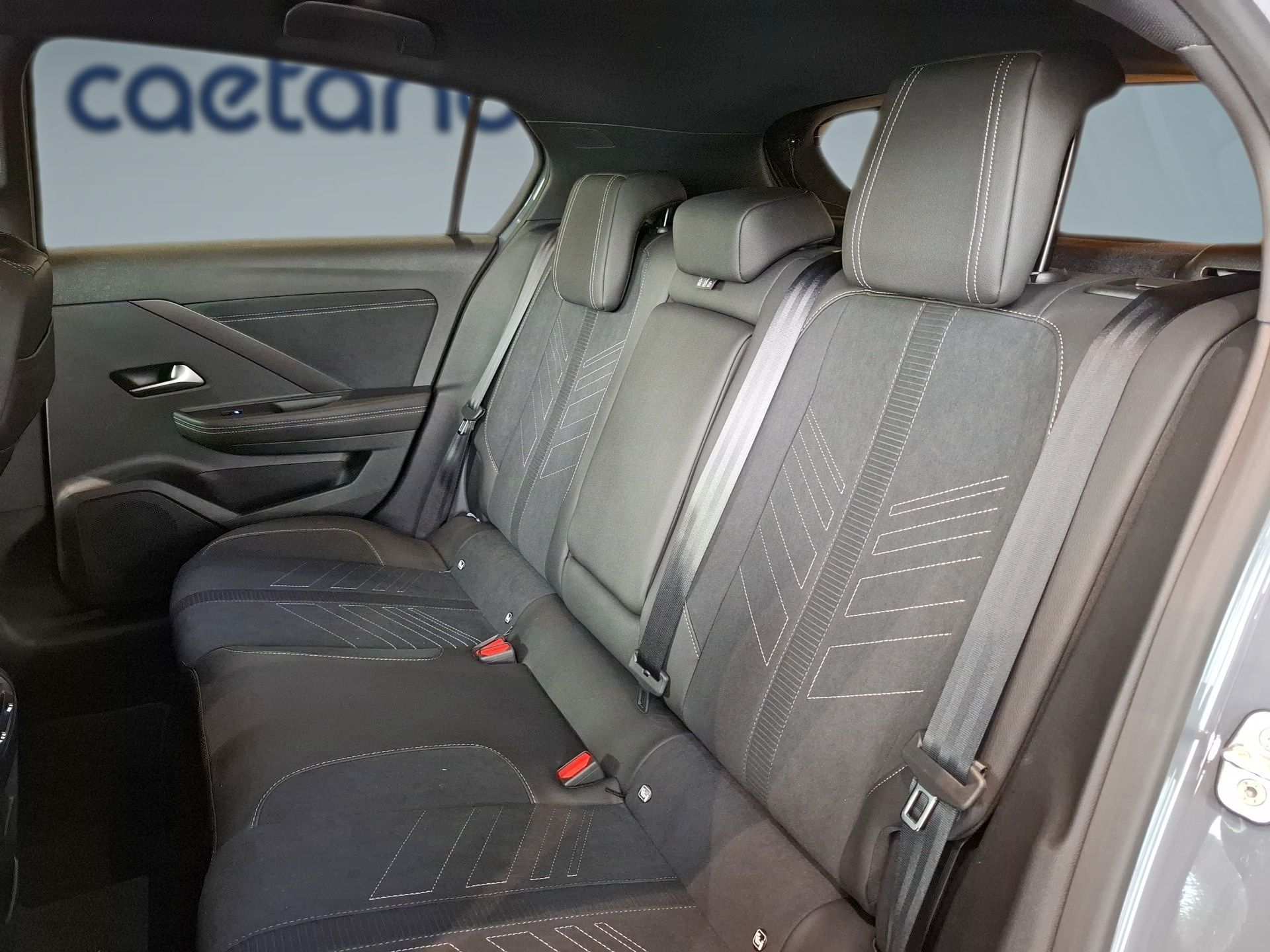 Opel Astra 1.2T Hybrid 145cv GS CADC6 — photo 4