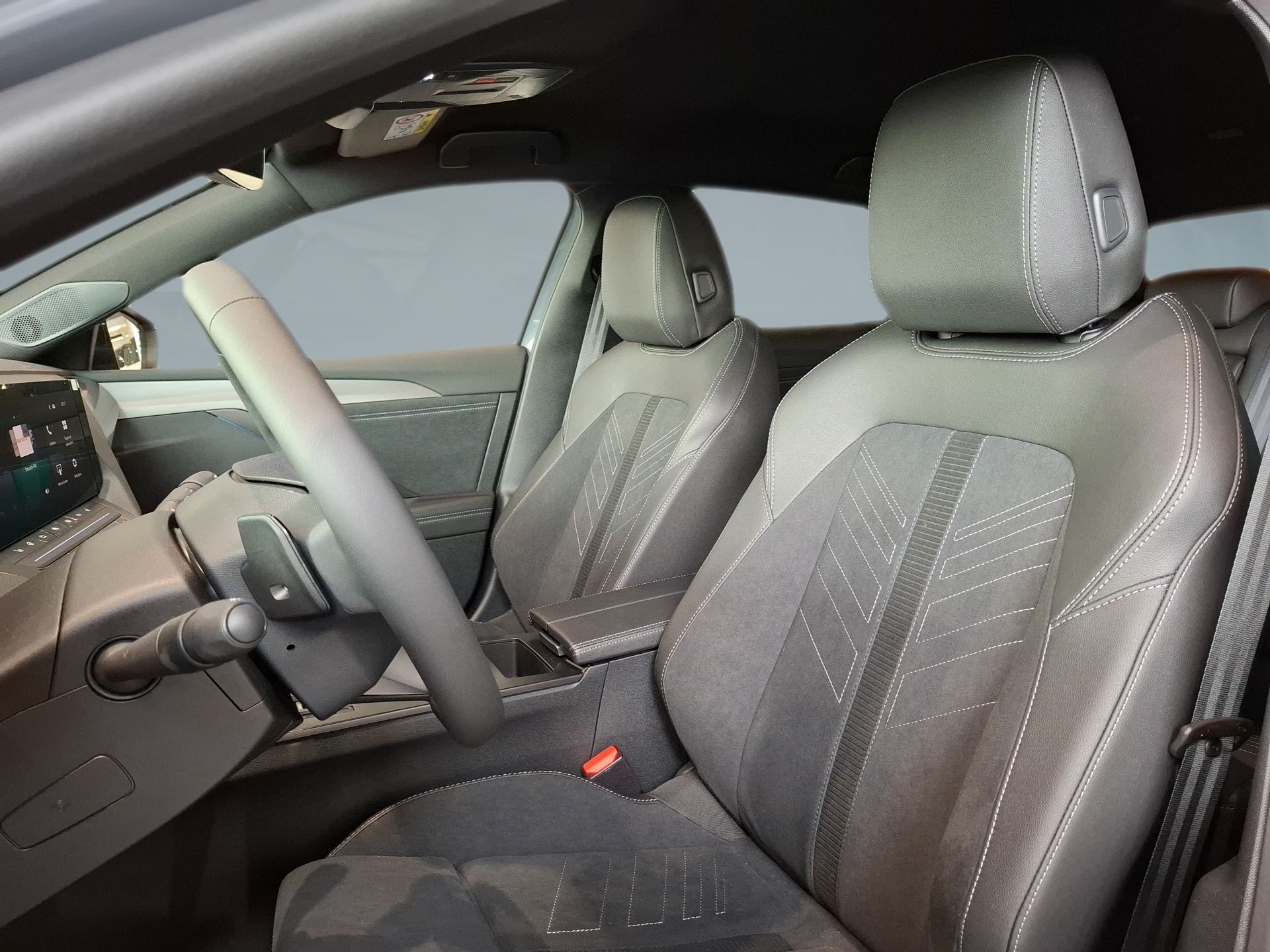 Opel Astra 1.2T Hybrid 145cv GS CADC6 — photo 5