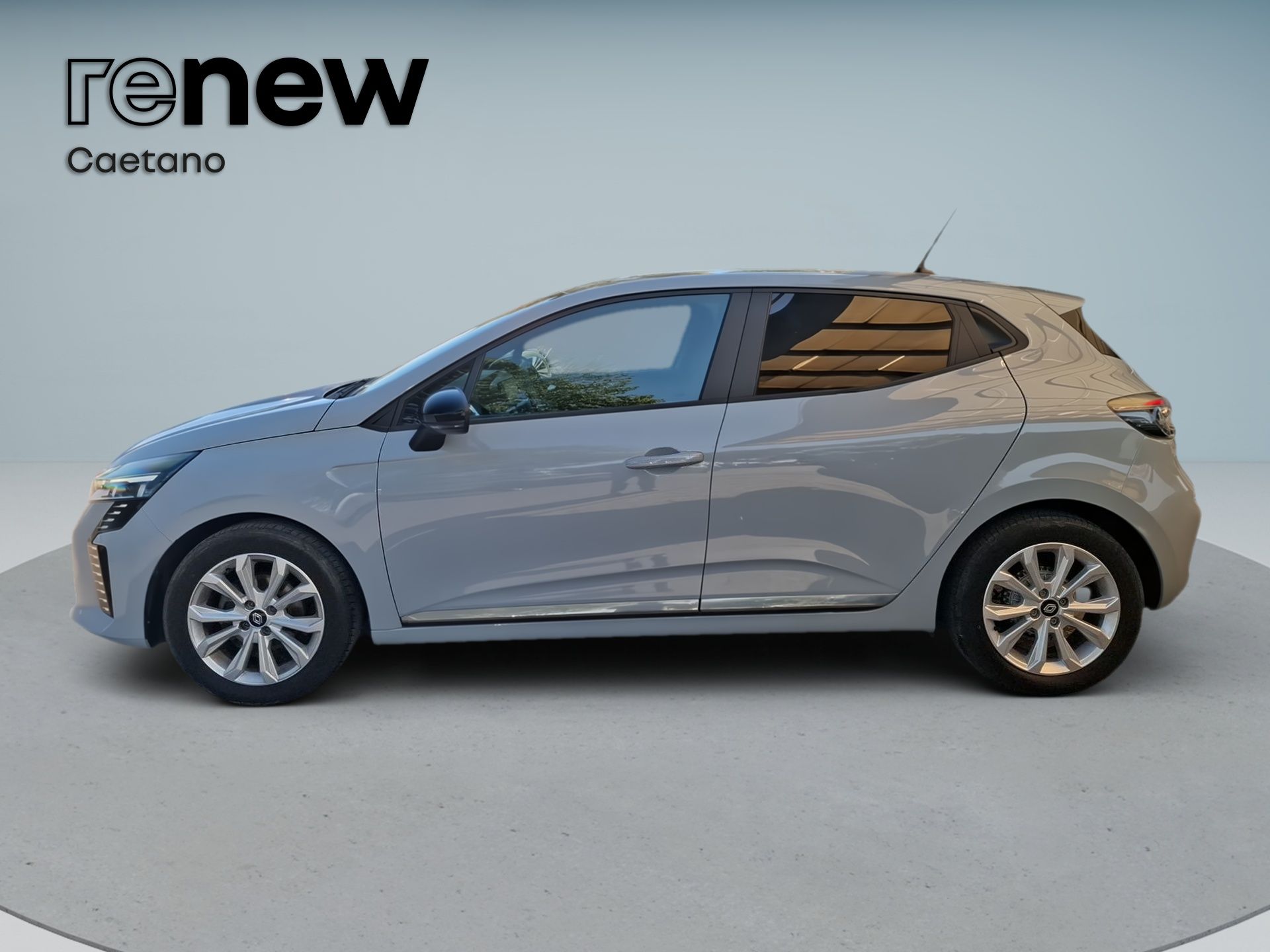 Renault Clio TCe 90 Evolution — photo 5