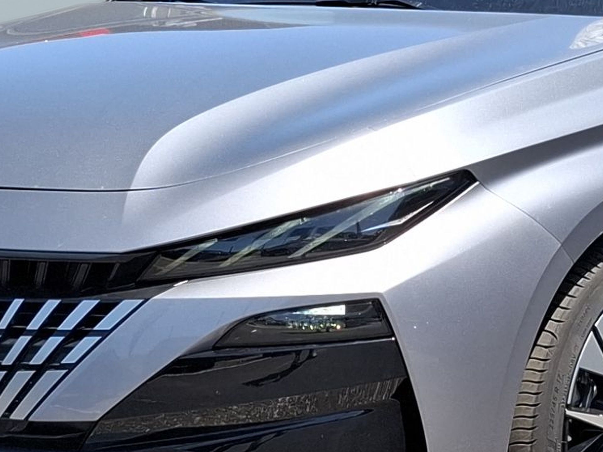 Peugeot 308 SW SW Allure 1.2 Hybrid 145cv e-DCS6 — photo 2