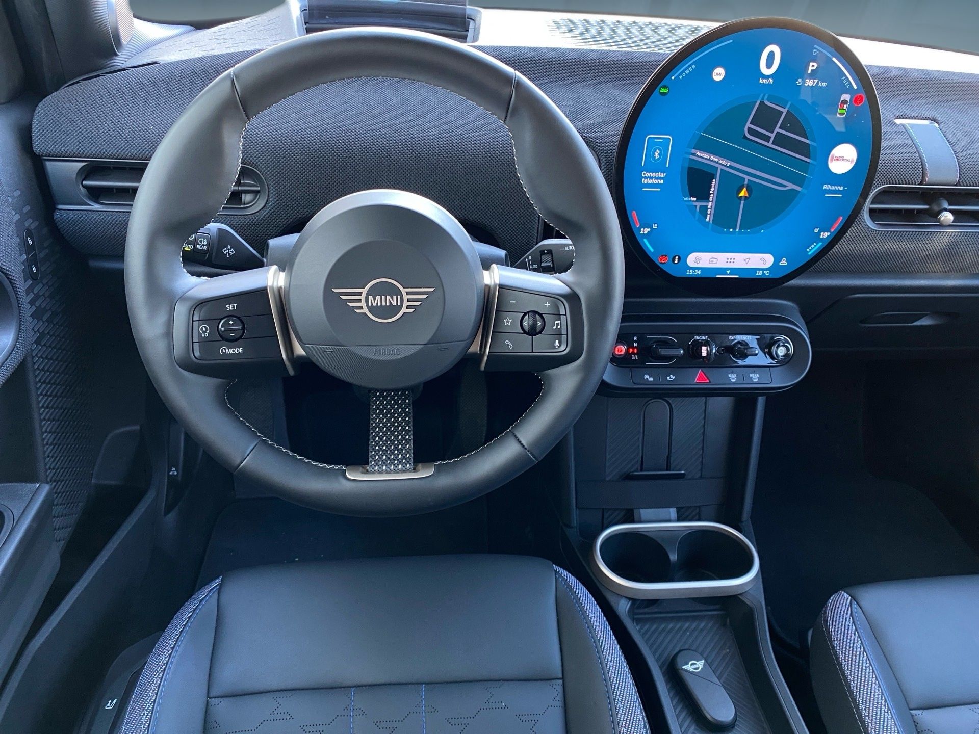 MINI Cooper 1.5 C — photo 2