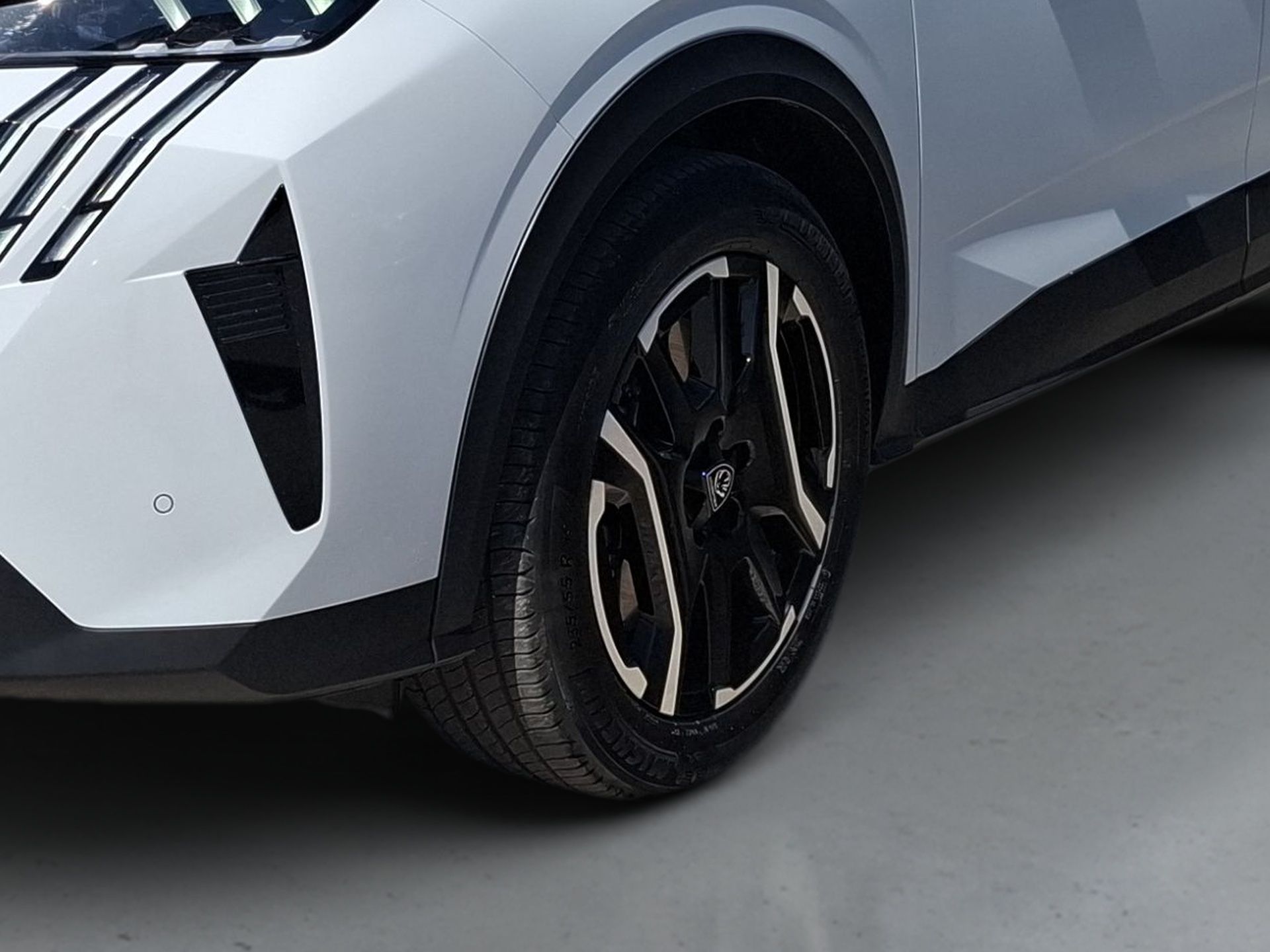 Peugeot 3008 GT Plug-in Hybrid 225cv e-DCS7 — photo 2
