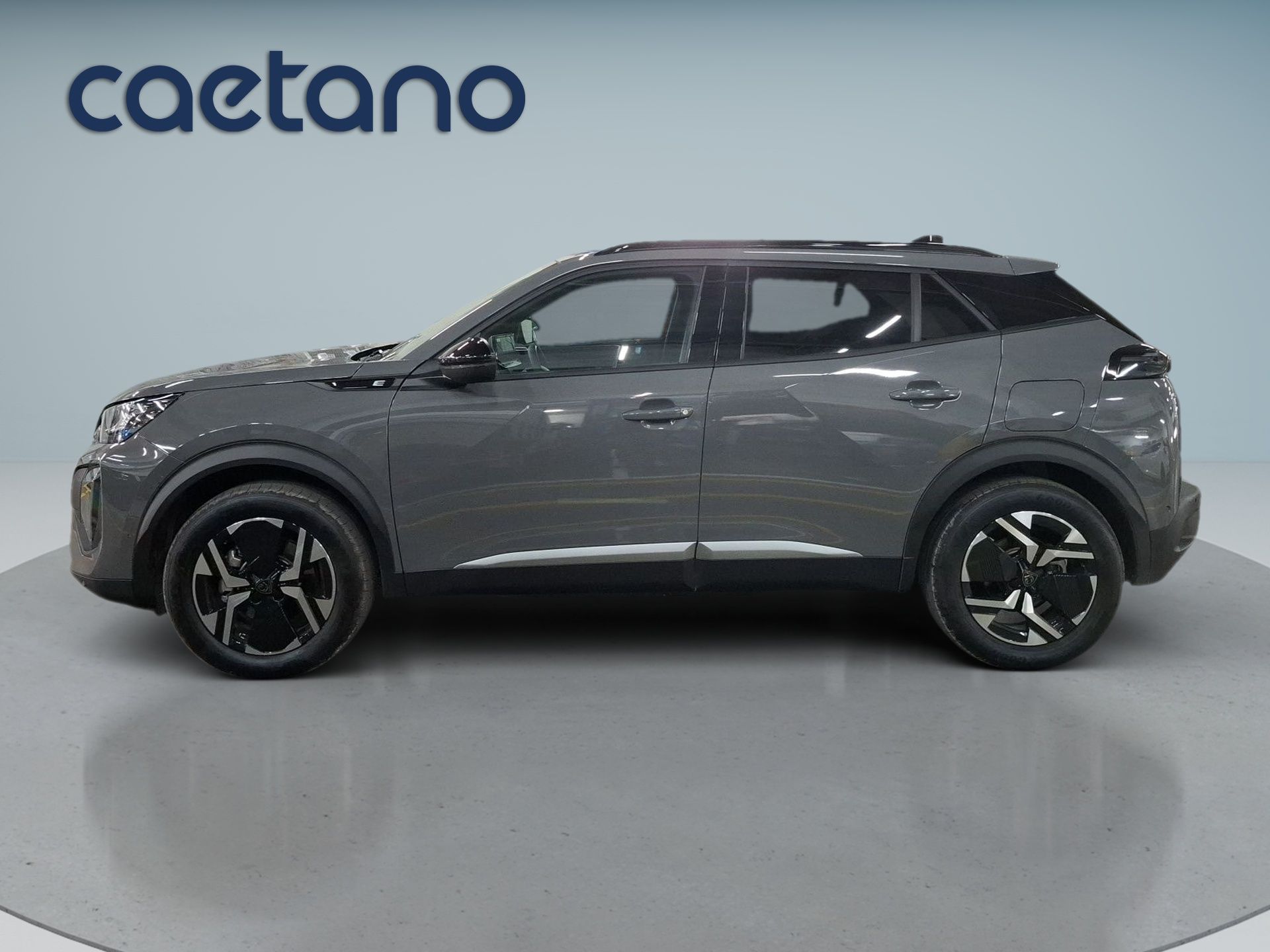 Peugeot E-2008 156 cv - Bateria 54 kWh Allure — photo 3