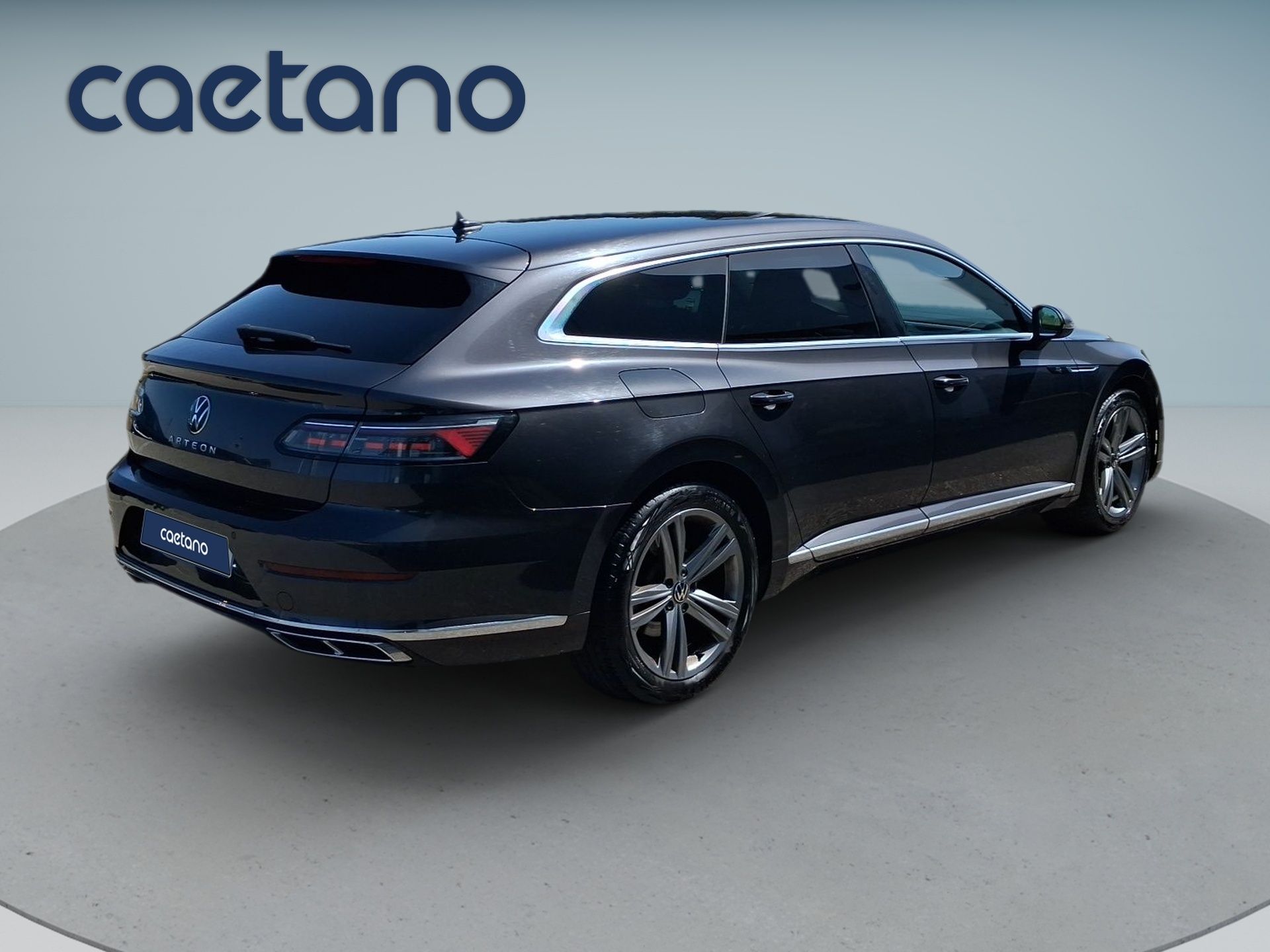 Volkswagen Arteon 2.0 TDI 150cv R-Line DSG — photo 5