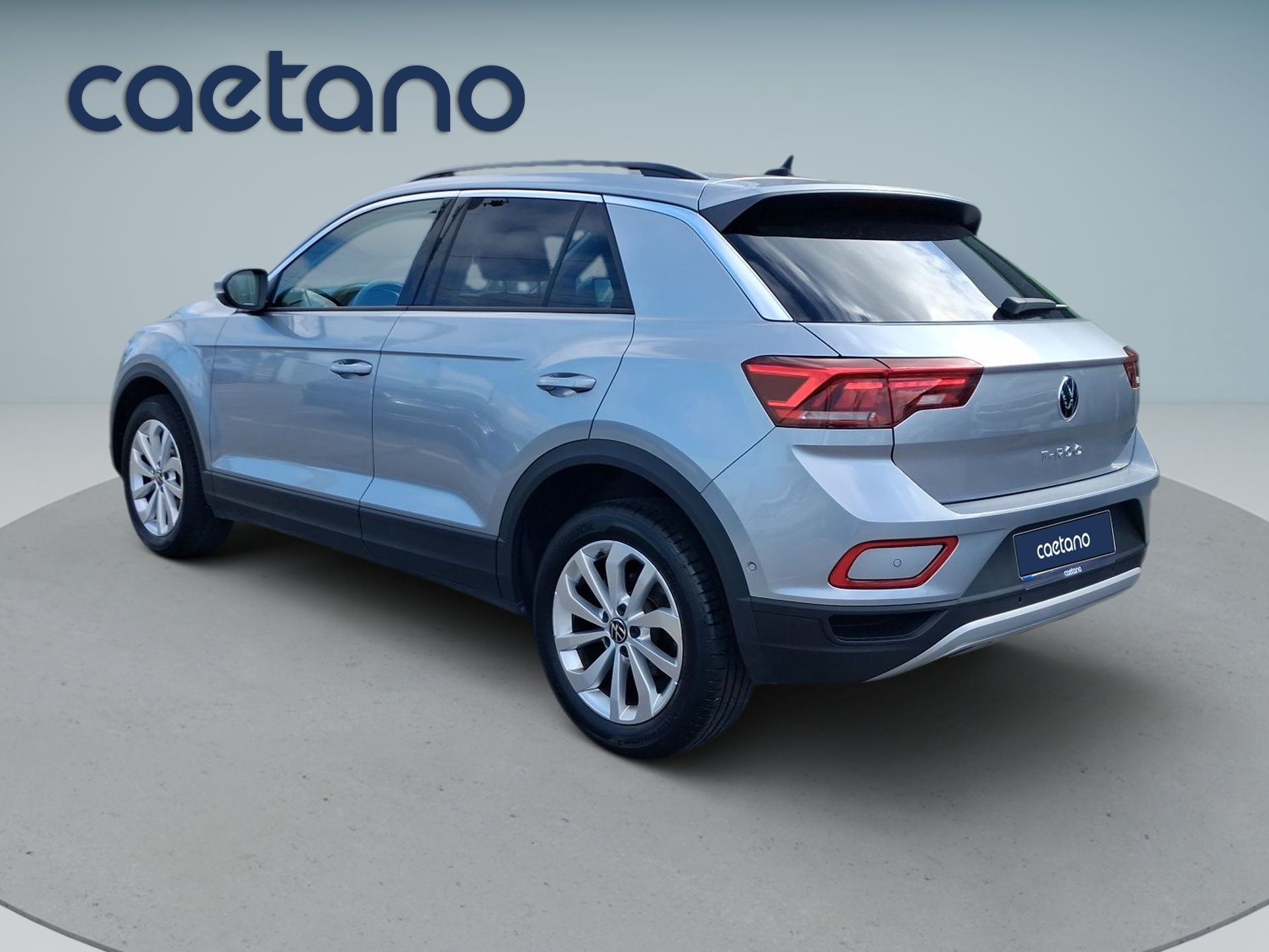 Volkswagen T-Roc 1.0 TSI 115cv URBAN — photo 4