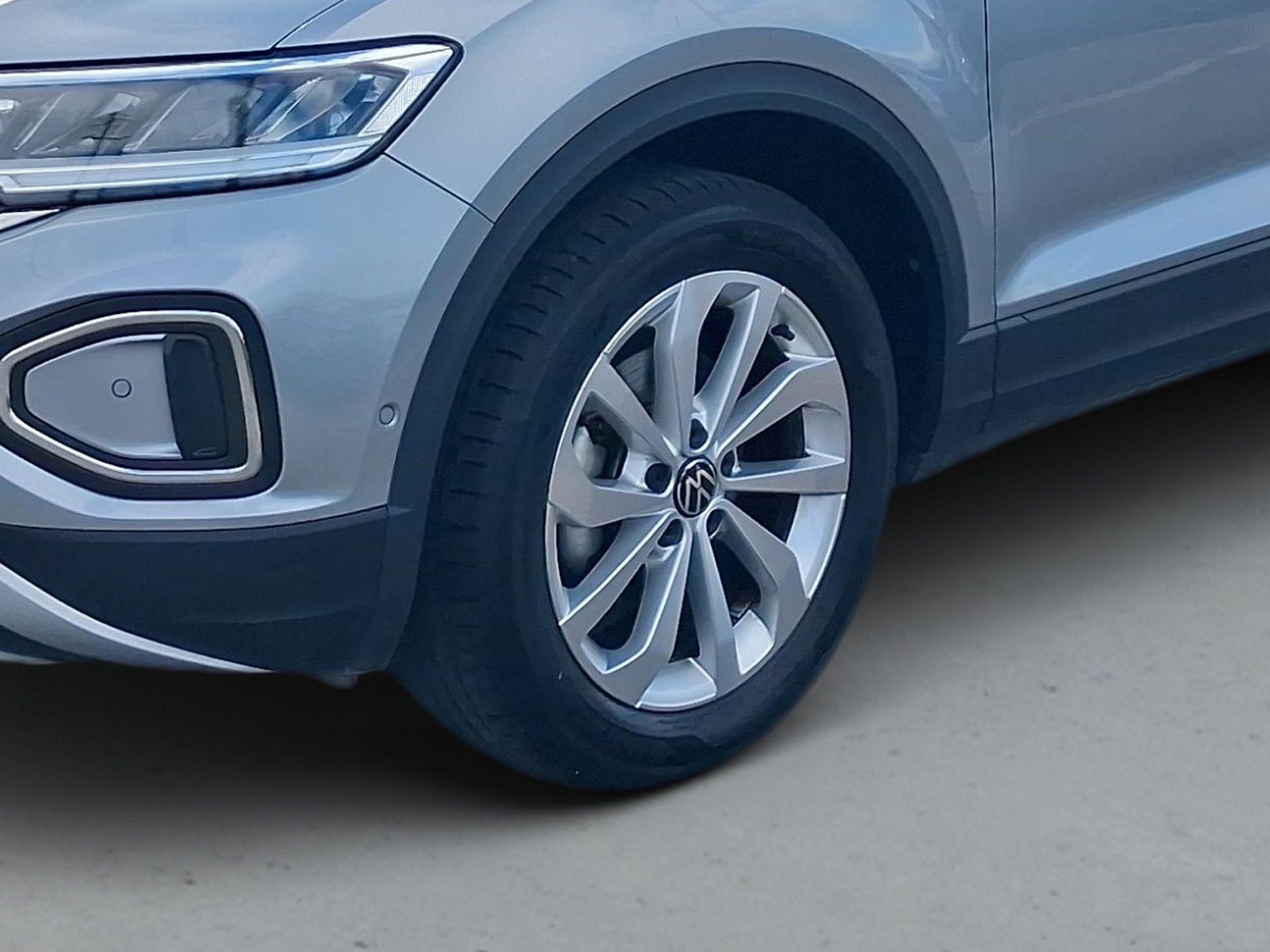 Volkswagen T-Roc 1.0 TSI 115cv URBAN — photo 5