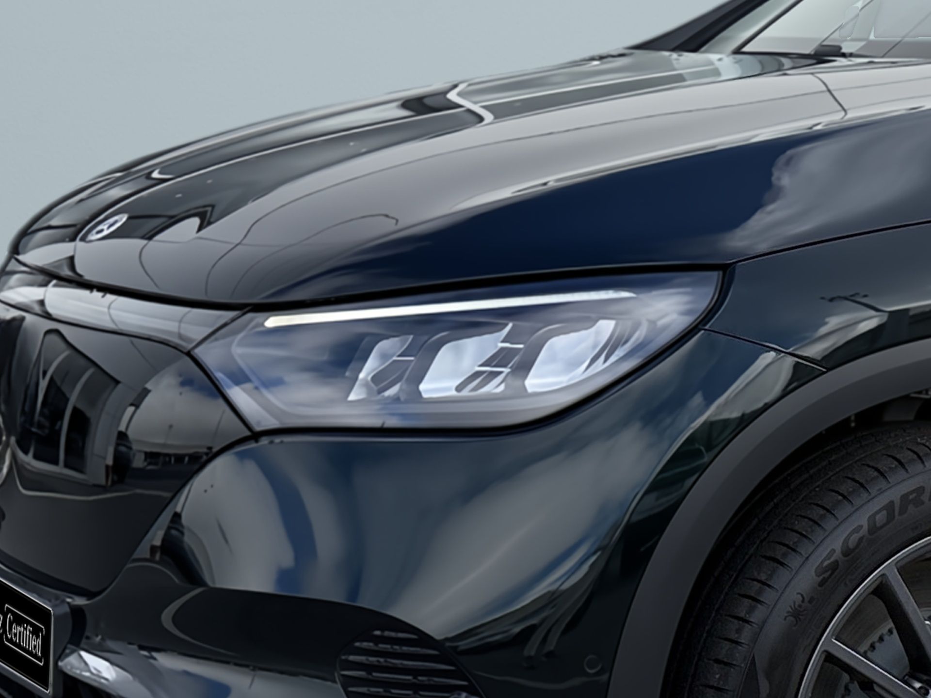 Mercedes-Benz EQE SUV 300 SUV — photo 3