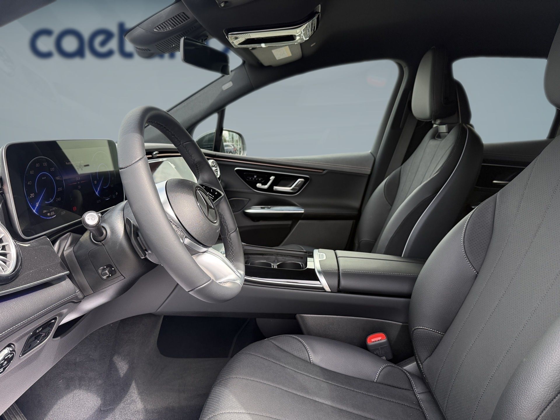 Mercedes-Benz EQE SUV 300 SUV — photo 5