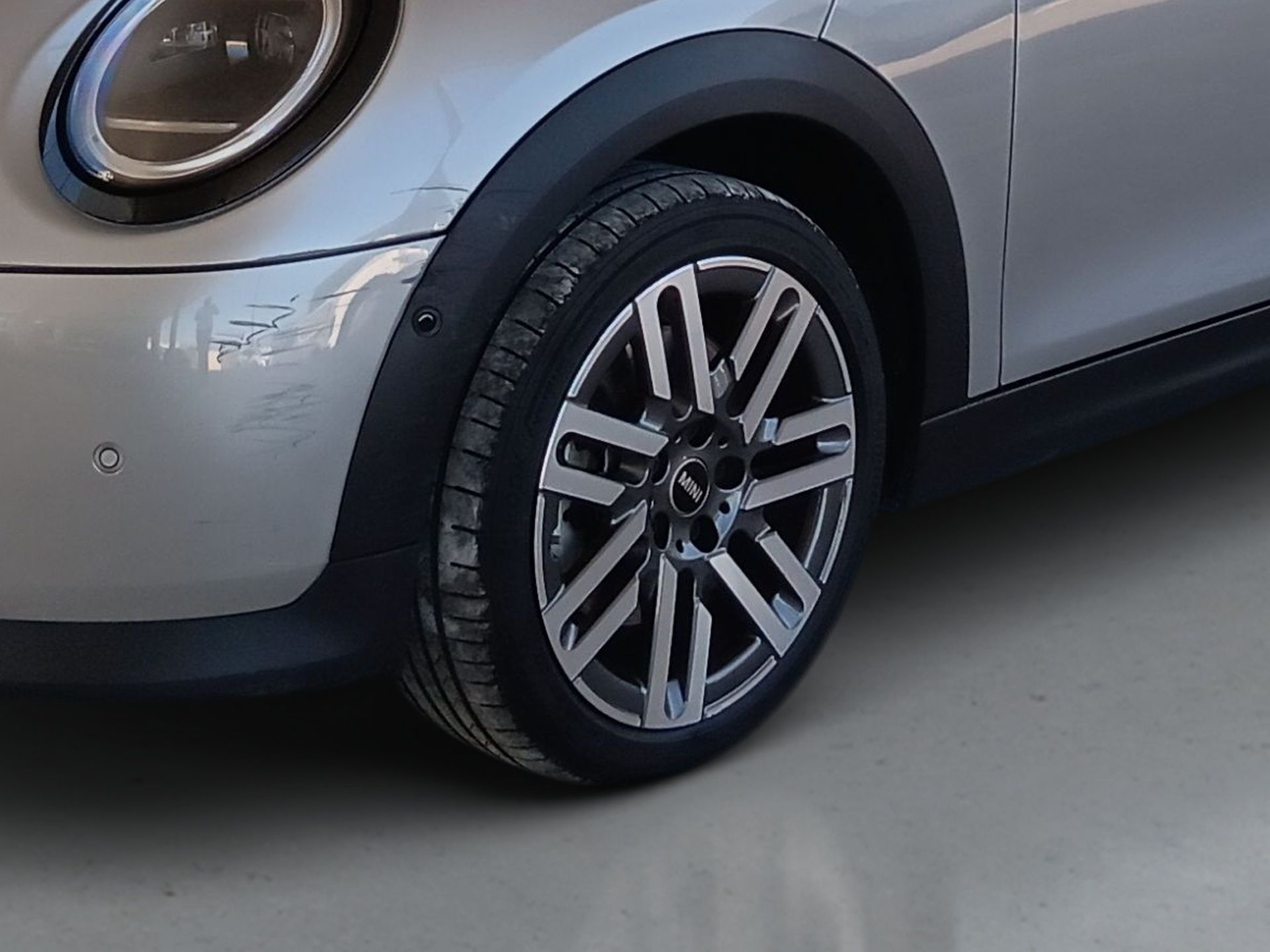 MINI Cooper 1.5 C — photo 2