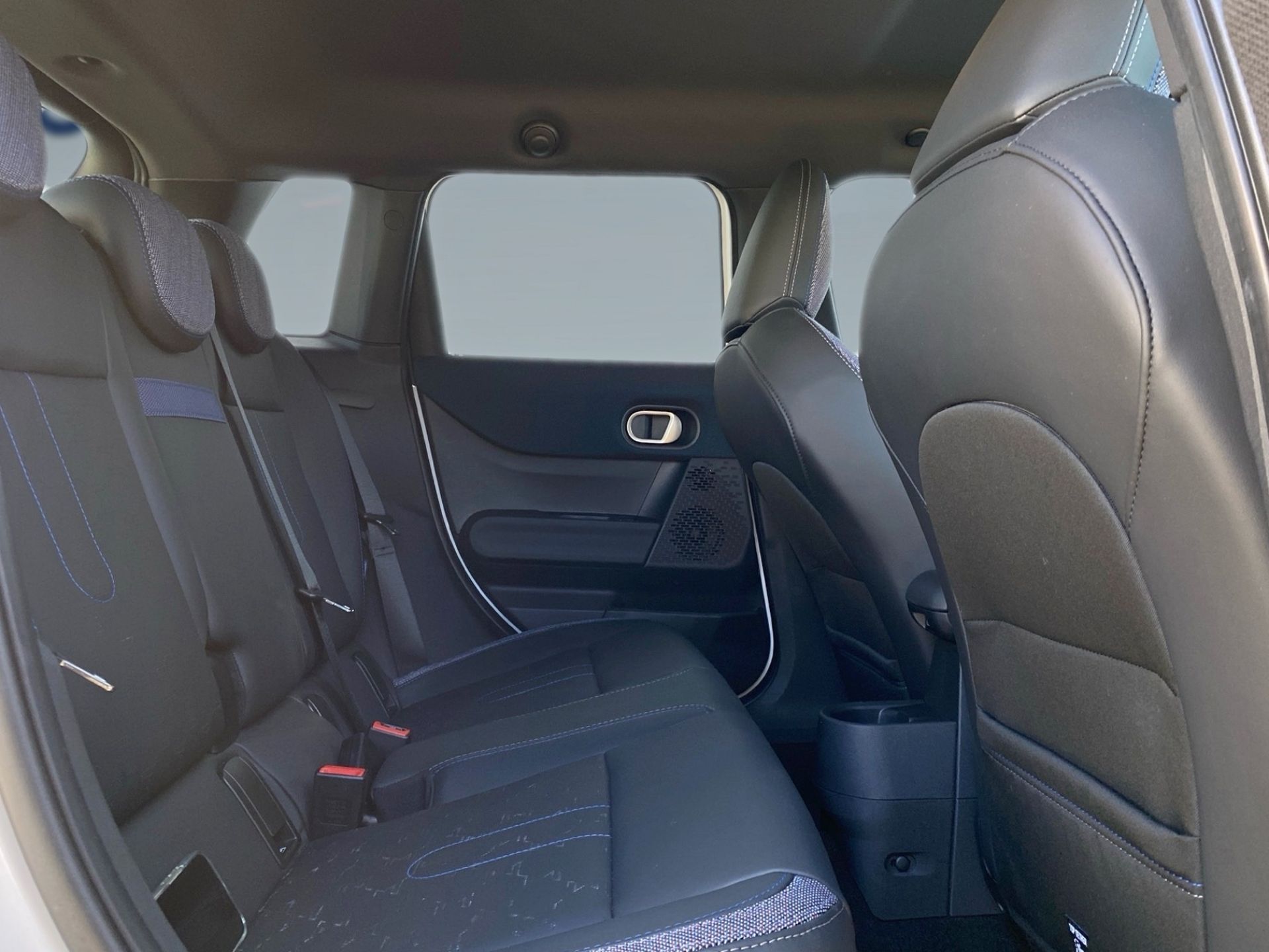 MINI Cooper 1.5 C — photo 3