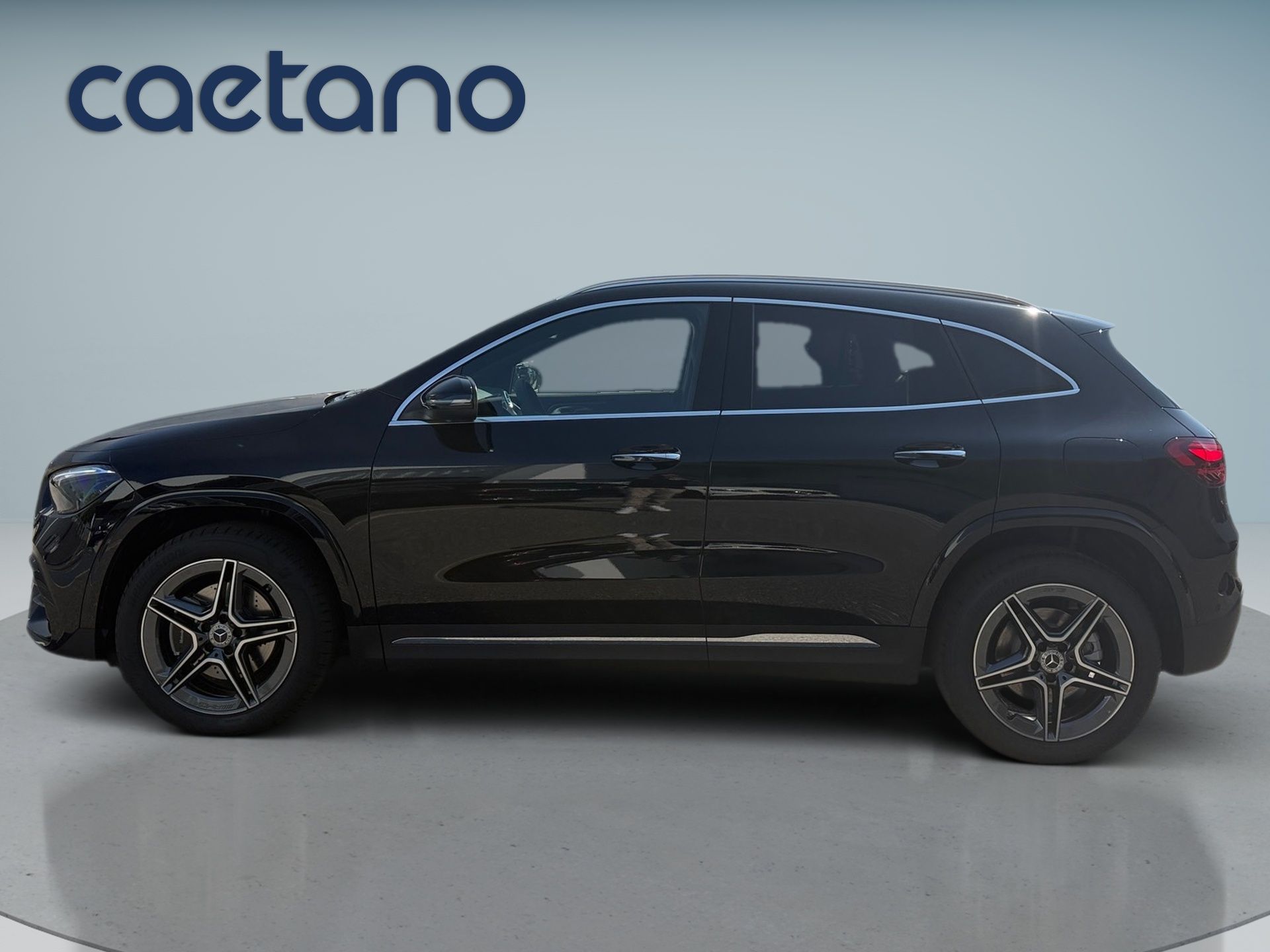 Mercedes-Benz GLA 250 e híbrido plug-in — photo 3