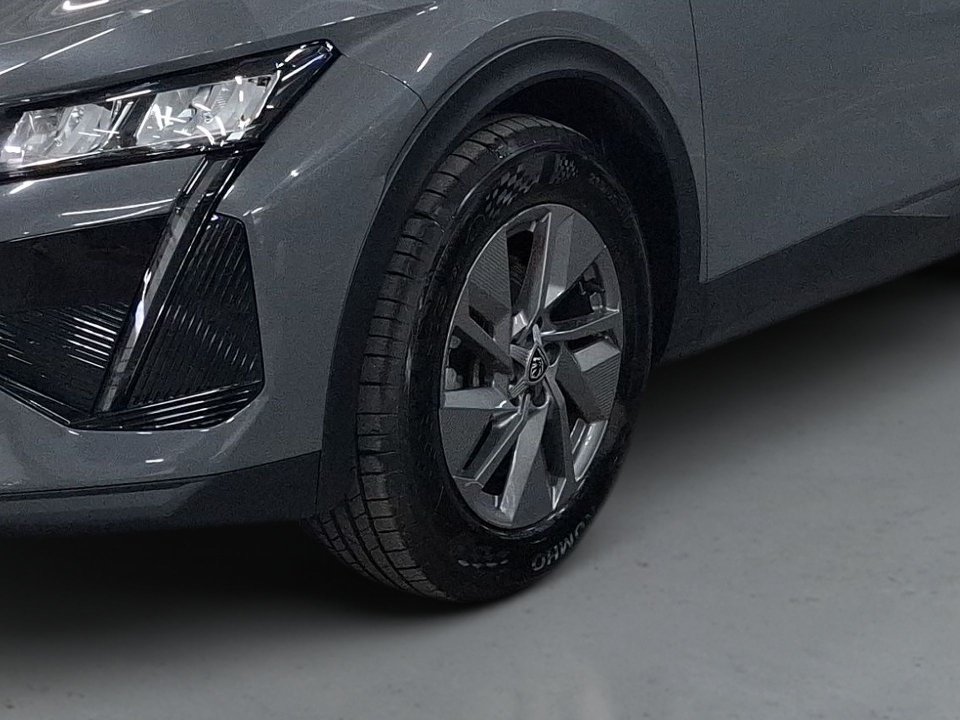 Peugeot 408 1.2 PureTech 130cv Allure — photo 4