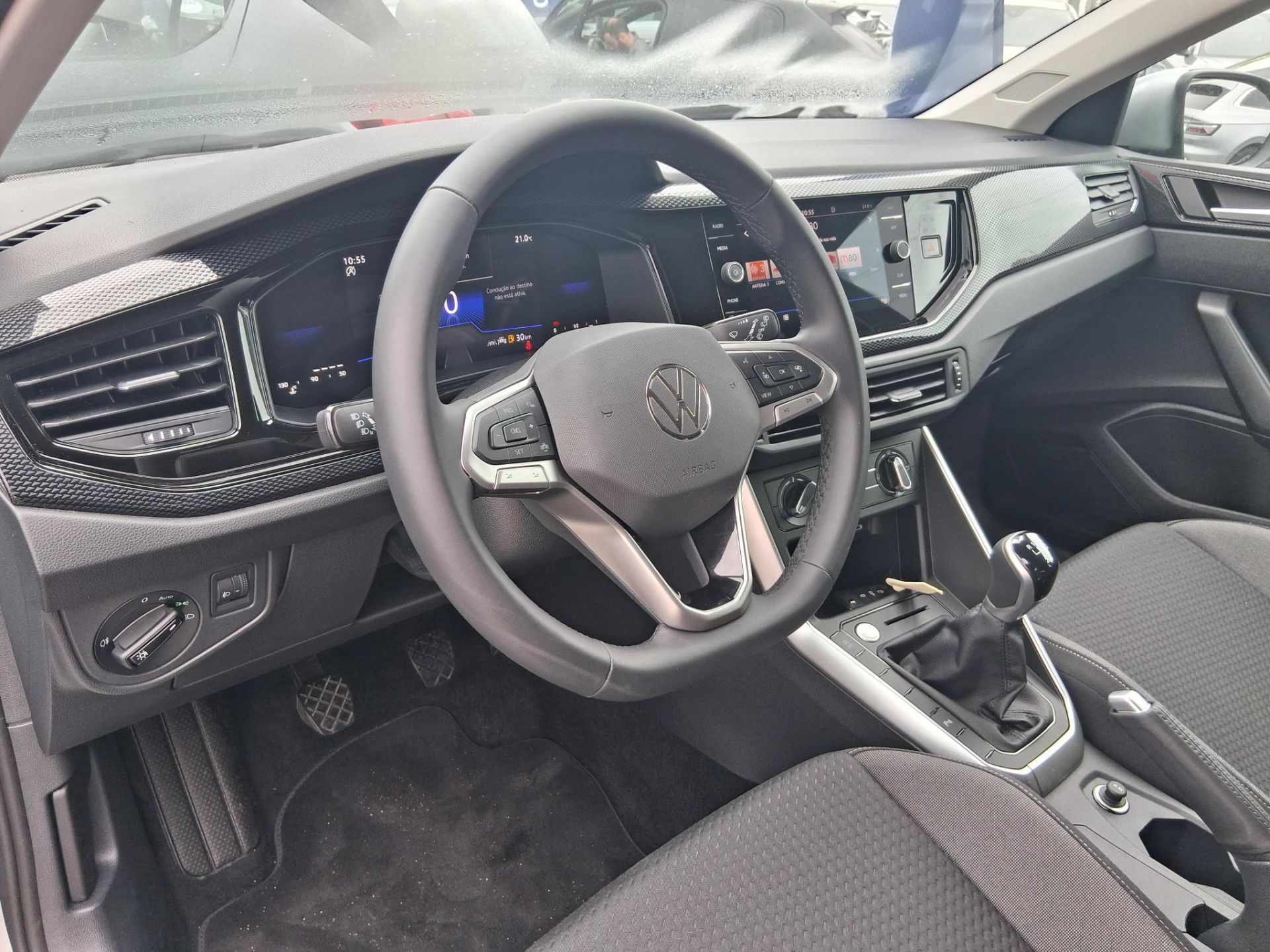Volkswagen Taigo 1.0 TSI 95cv Urban — photo 4