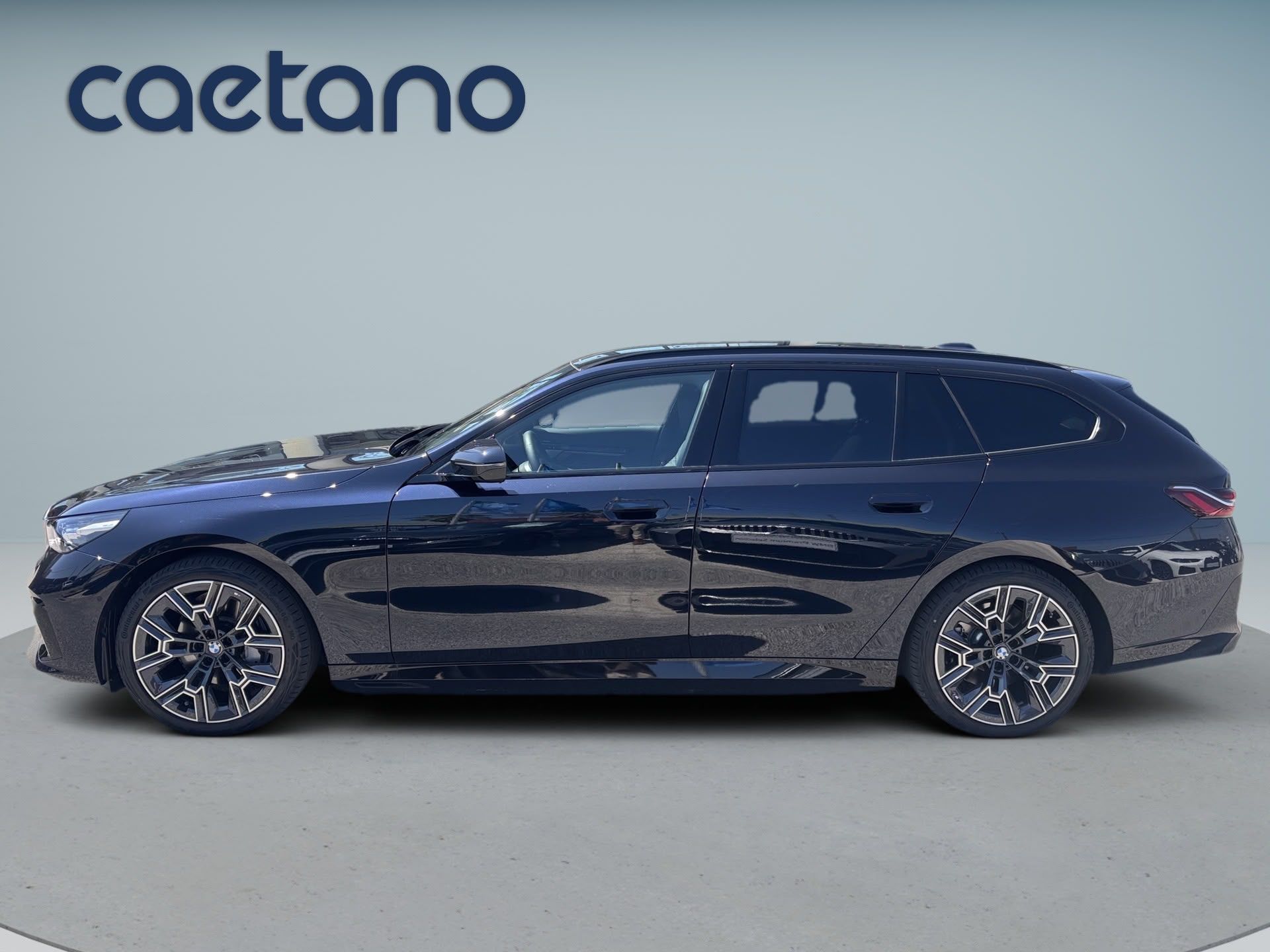 BMW i5 eDrive40 — photo 3