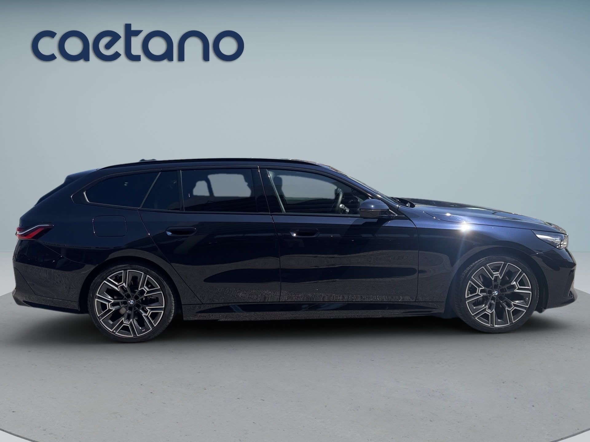 BMW i5 eDrive40 — photo 4