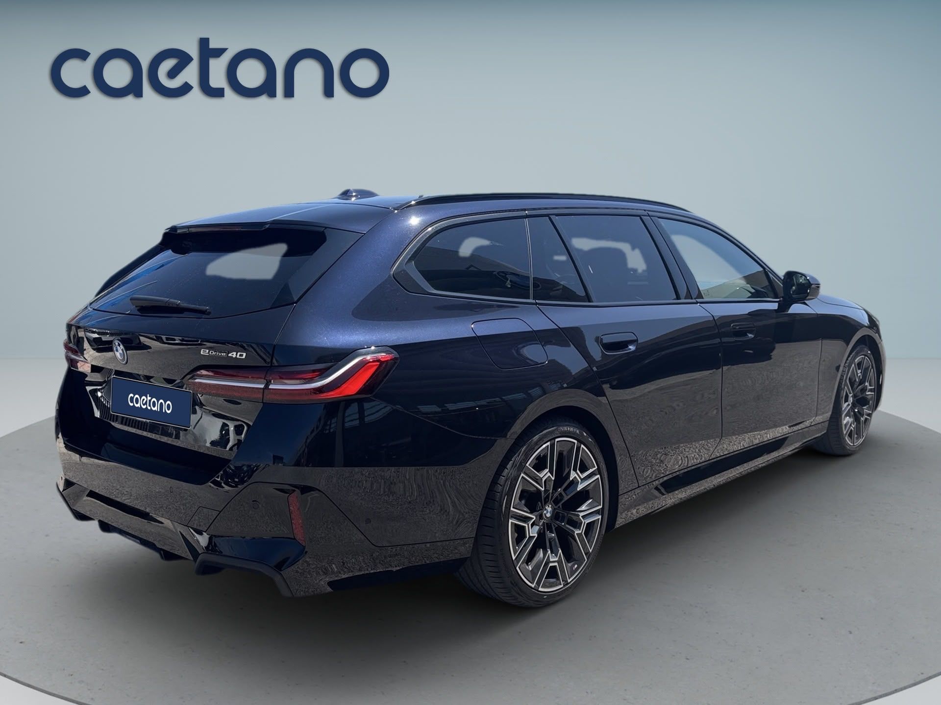 BMW i5 eDrive40 — photo 5