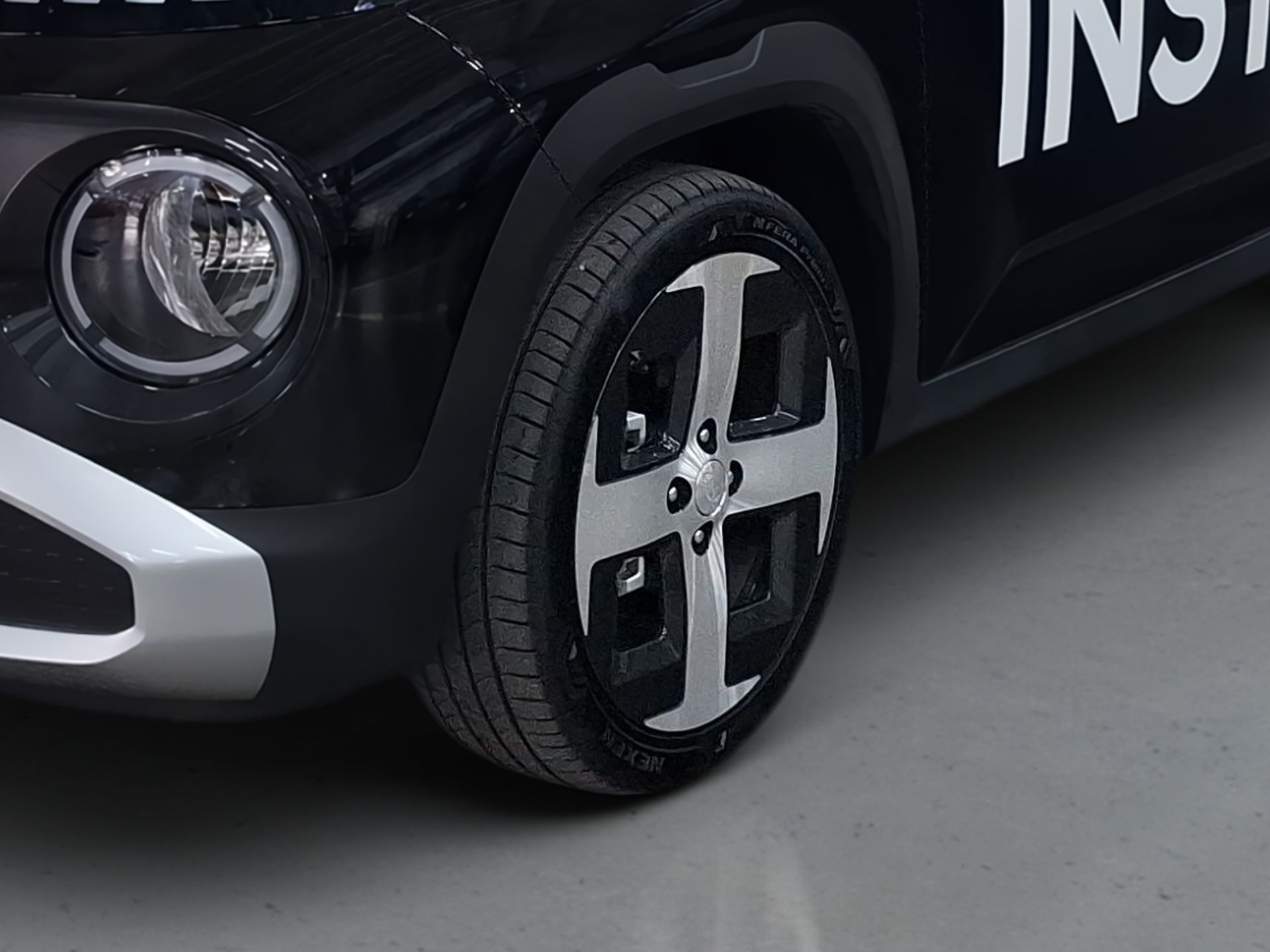 Hyundai Inster EV 360km Style Plus 5 lug. MY26 — photo 3