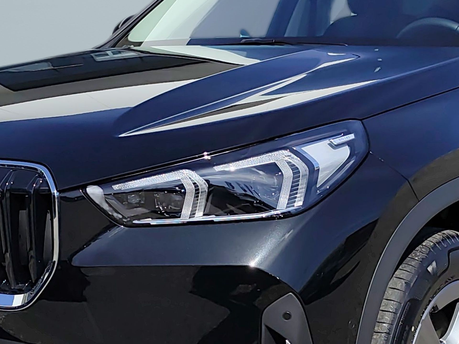 BMW X1 xDrive25e — photo 2