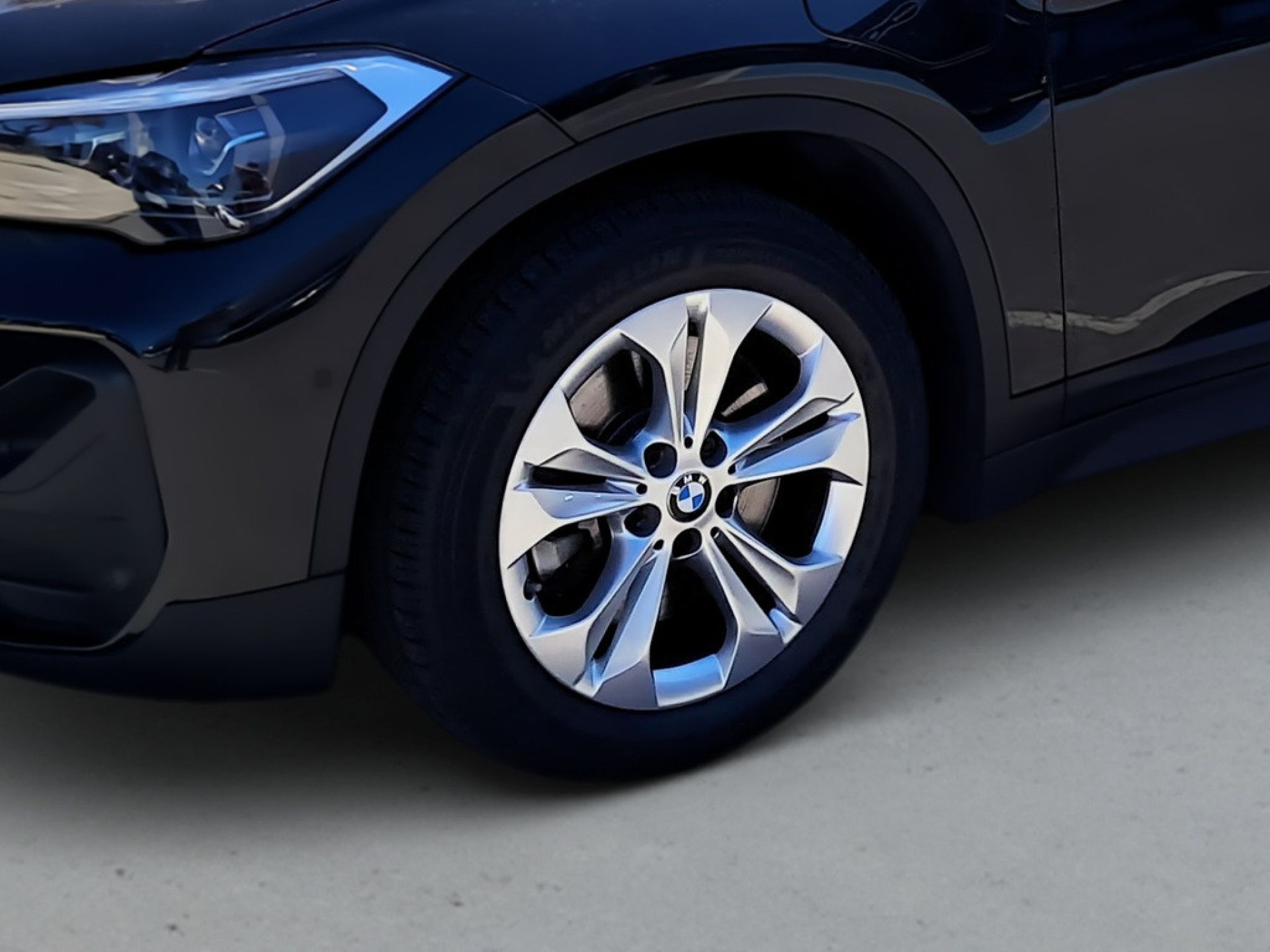 BMW X1 xDrive25e — photo 5