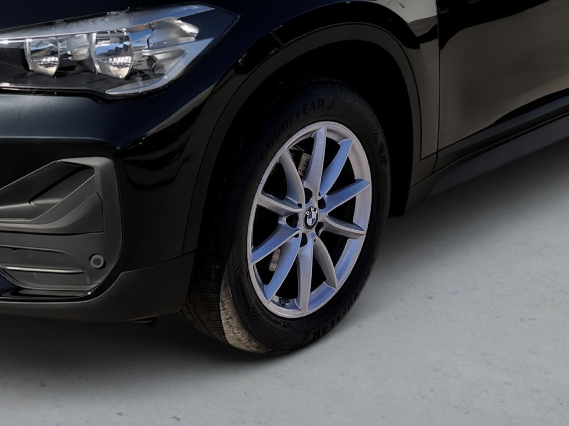 BMW X1 sDrive16d — photo 4