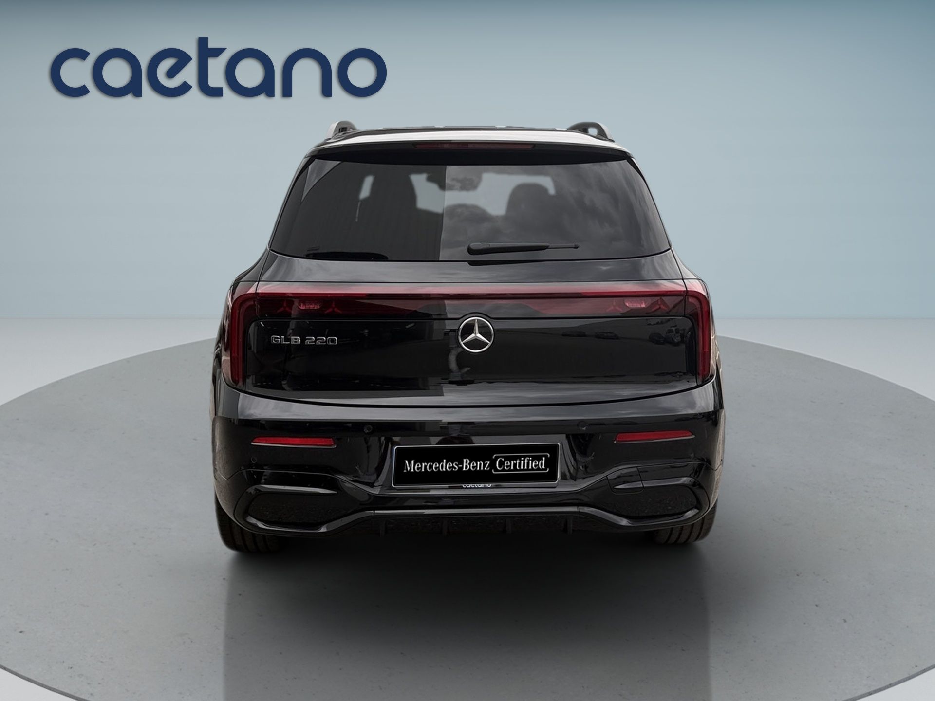 Mercedes-Benz GLB 220 — photo 4
