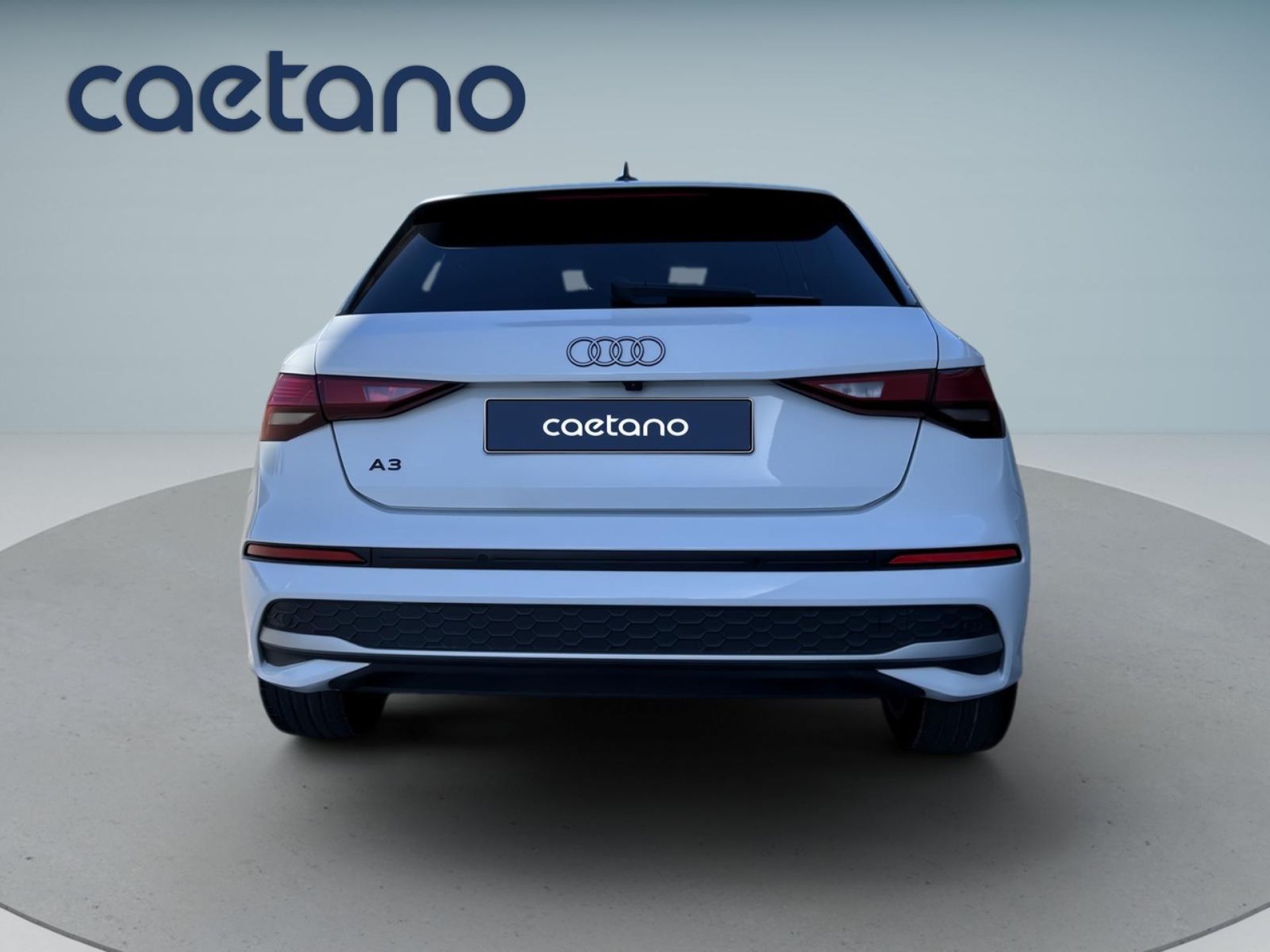 Audi A3 Sportback 30 TFSI S tronic Advanced — photo 2