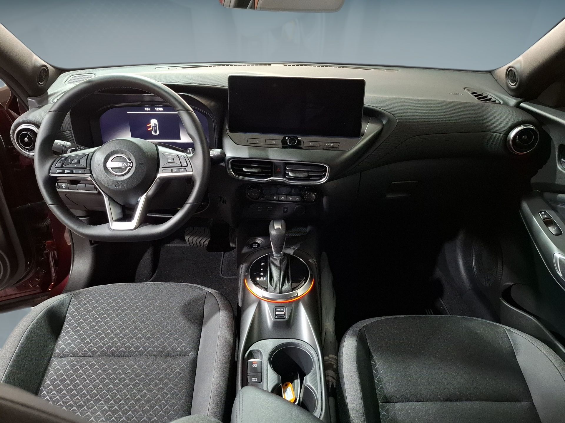 Nissan JUKE 1.0 DIG-T 114cv Acenta+ DCT — photo 2