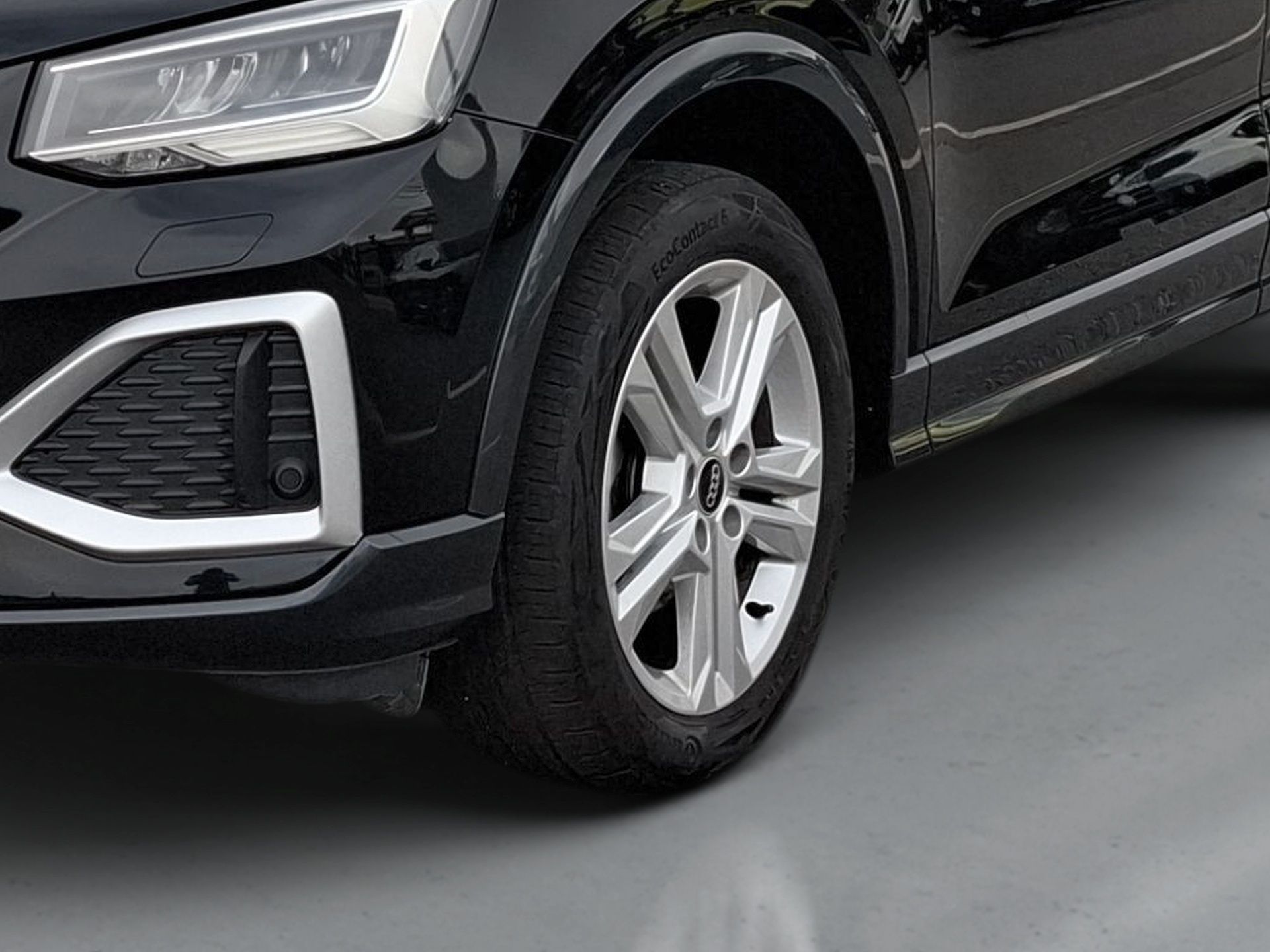 Audi Q2 30 TFSI Advance — photo 5
