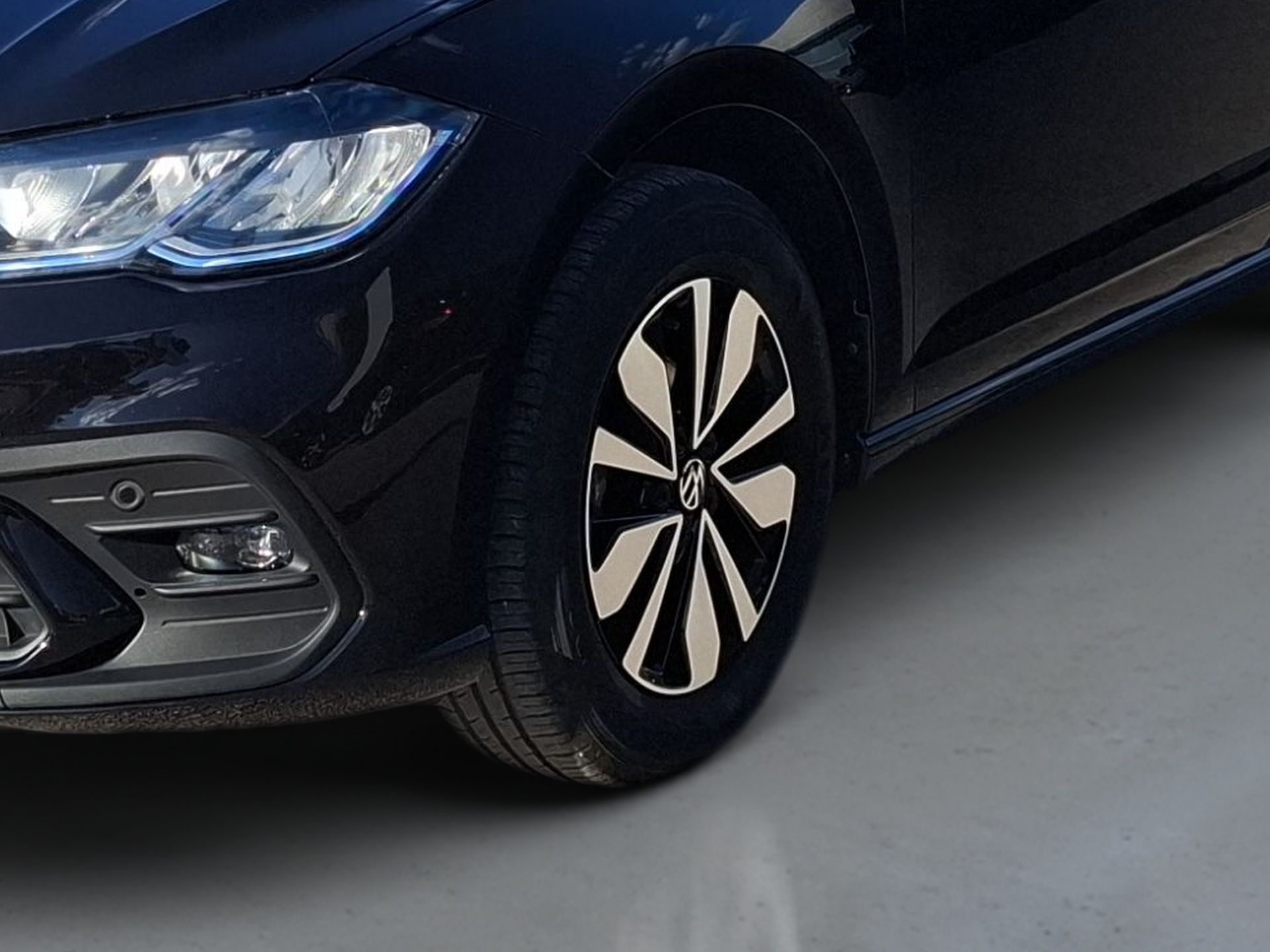 Volkswagen Polo 1.0 TSI 95cv Urban DSG — photo 2
