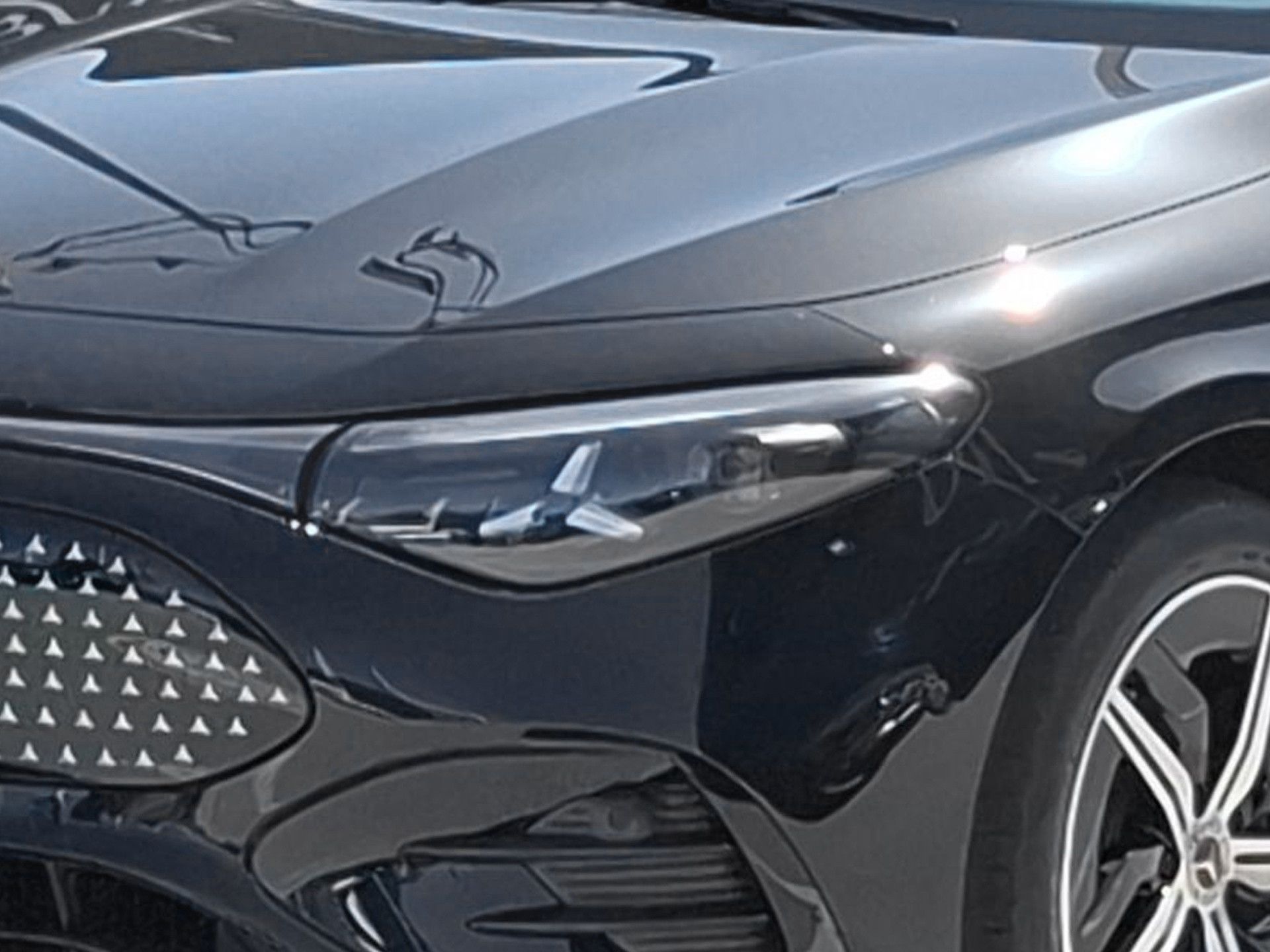 Mercedes-Benz CLA 250+ com tecnologia EQ — photo 3