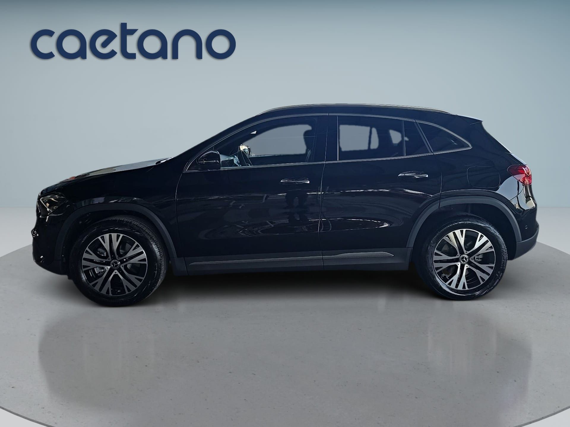 Mercedes-Benz GLA 250 e híbrido plug-in — photo 3