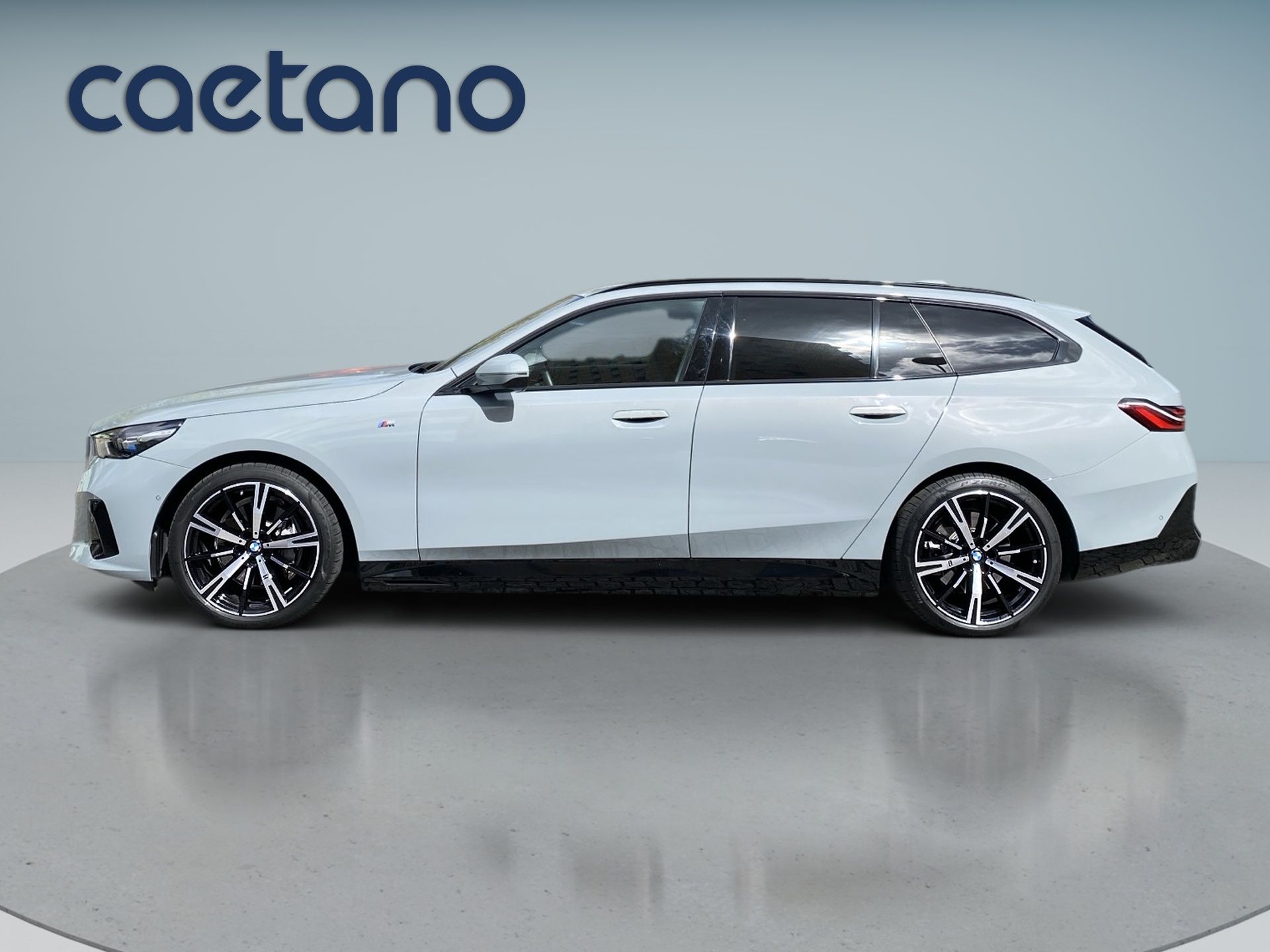 BMW i5 eDrive40 — photo 5
