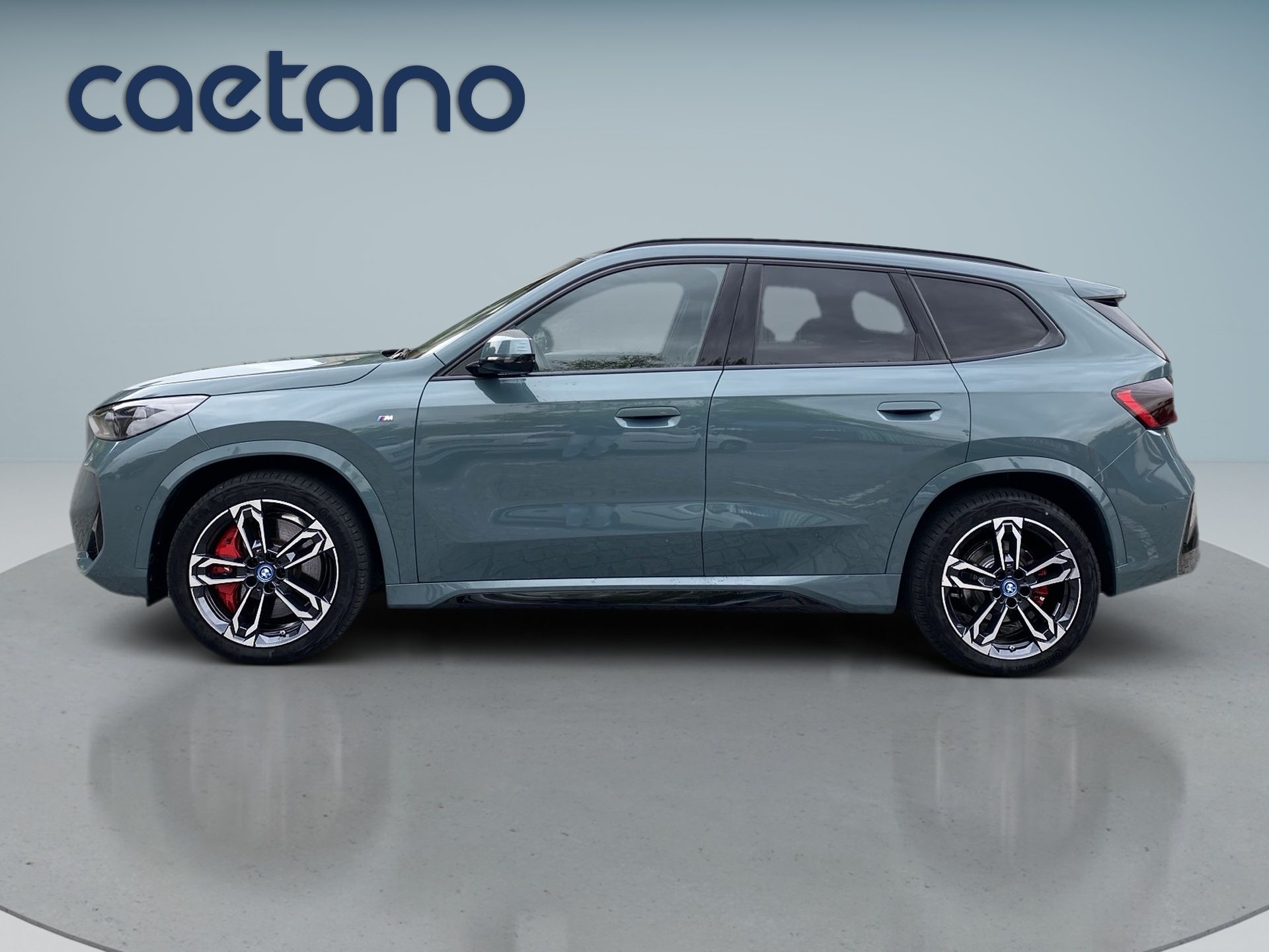 BMW iX1 eDrive20 — photo 5