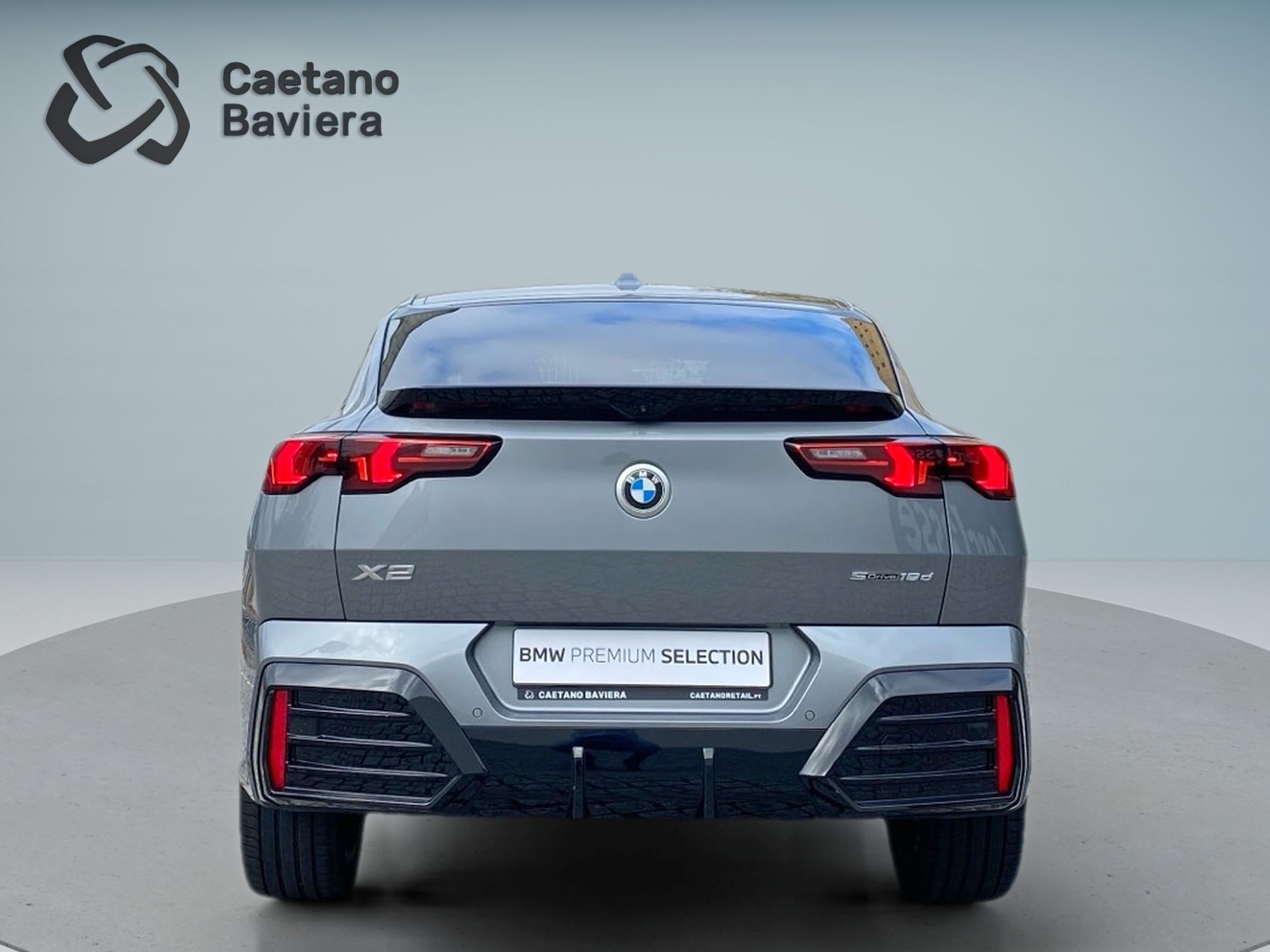 BMW X2 sDrive18d — photo 3